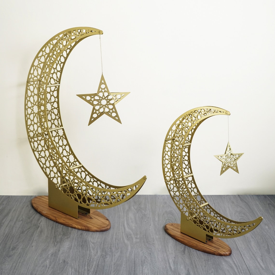 Ramadan Crescent & Star Metal Wall Decor - Islamic Home Decoration for Eid, Mosque & Festival Celebrations
