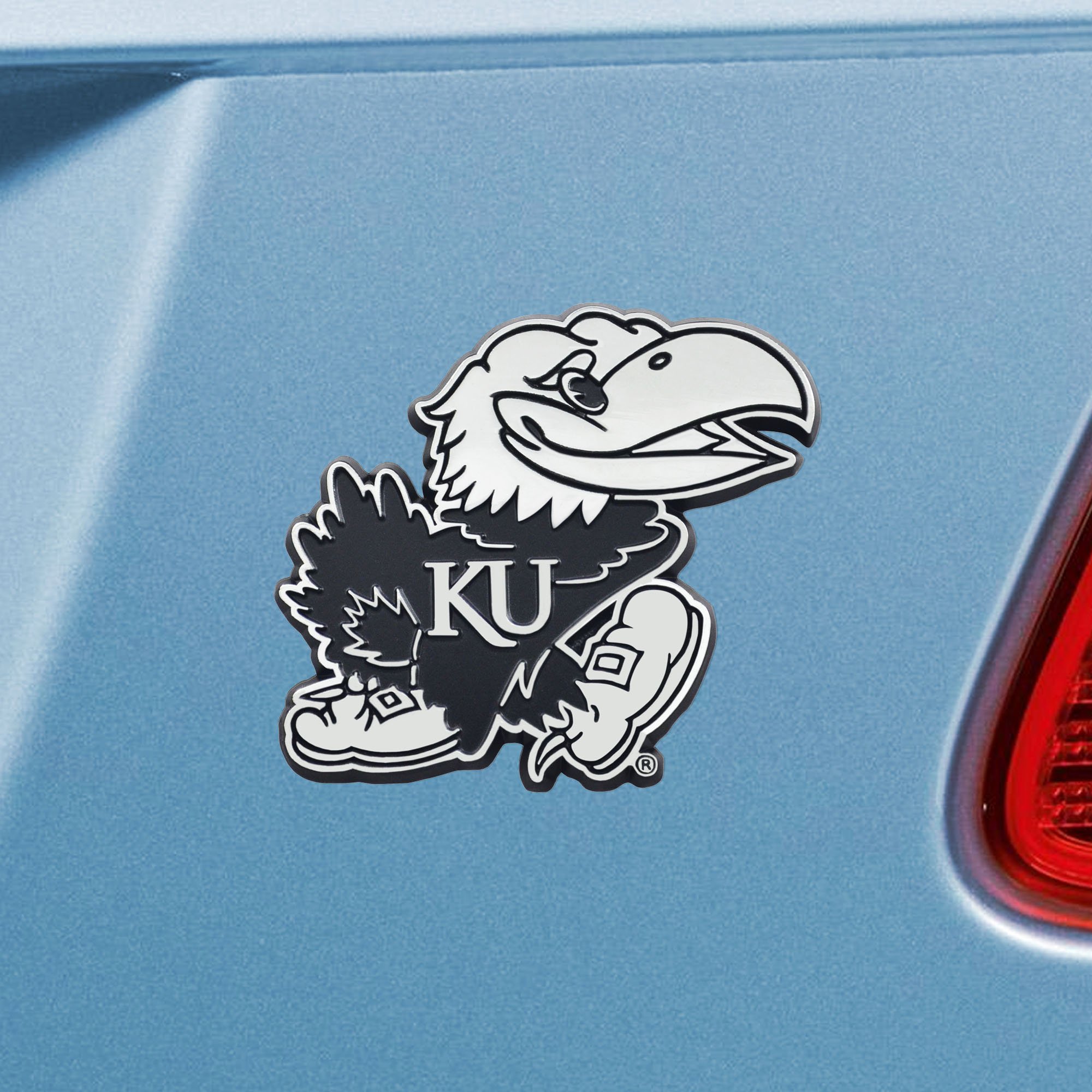 FANMATS NCAA Men's Chrome Emblem - Premium Metal Logo Decal for College Sports Fans | Perfect for Cars, Laptops & Home Decor