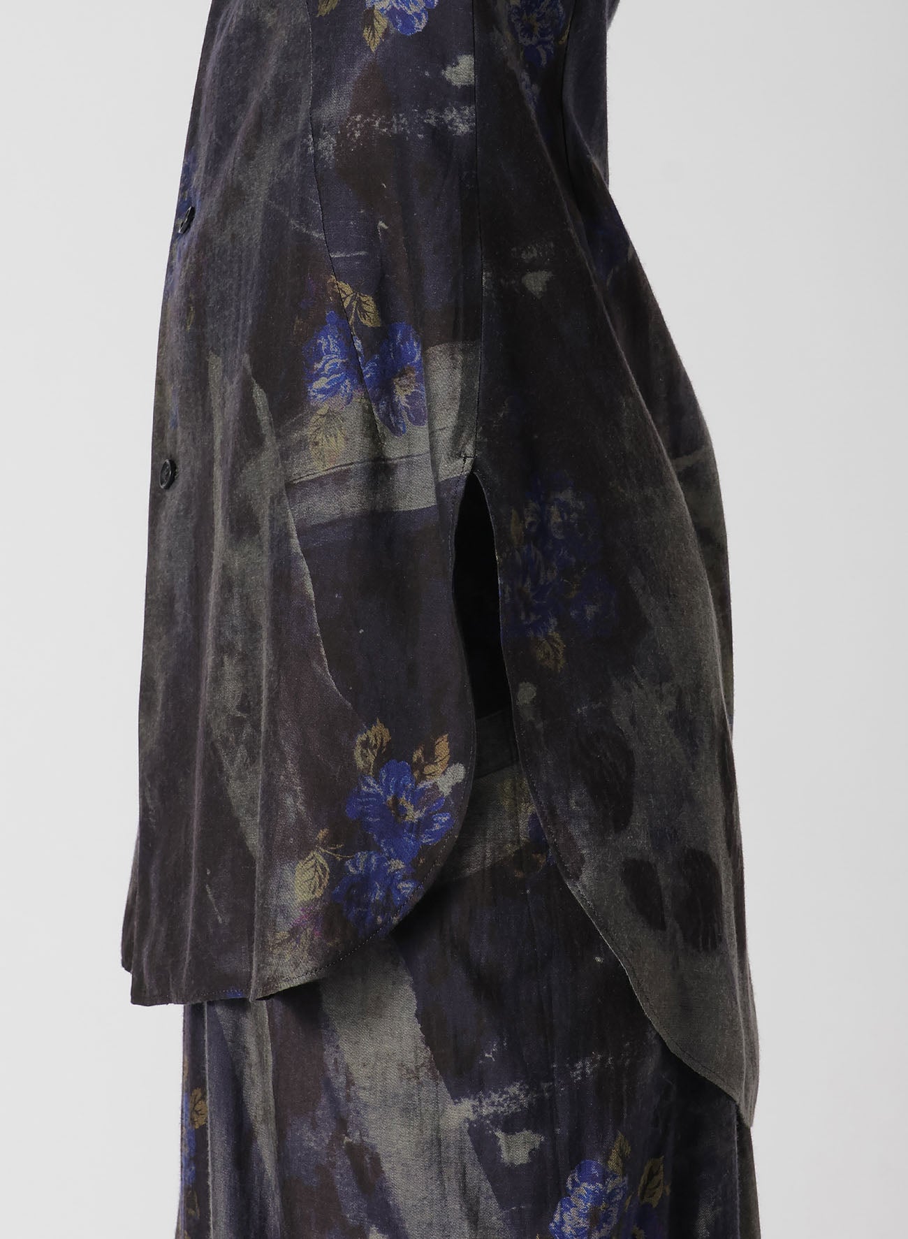 CU/Twill Stepped on Flower Print Open Neck Blouse - Women's Fashion Top for Casual Outings & Office Wear