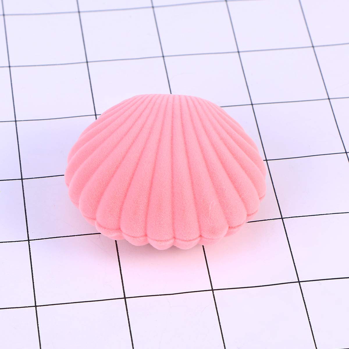 Elegant Sea Shell Shaped Velvet Jewelry Box - Engagement Ring Holder for Earrings, Necklace & Bracelet Display - Perfect for Wedding, Bridal Shower & Gift Giving - Pink