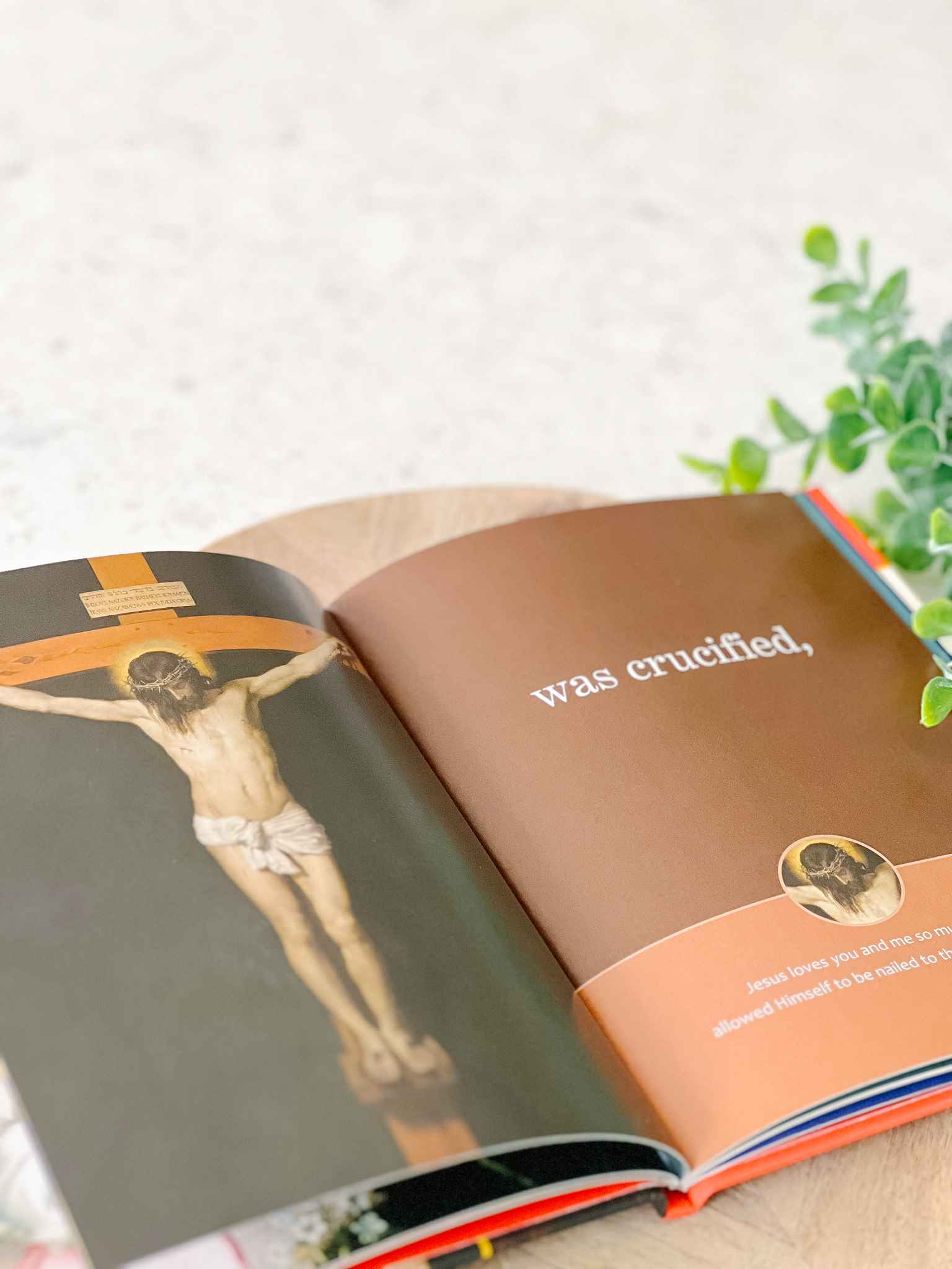 I Believe: The Apostles' Creed in Sacred Art Book - Christian Faith Devotional for Bible Study & Home Decor