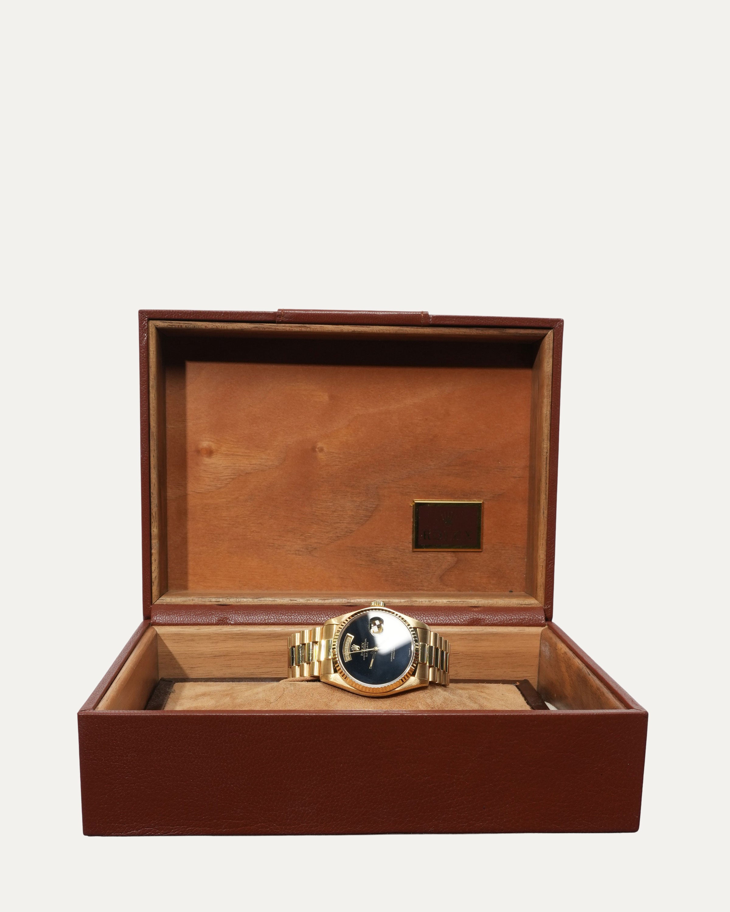 18K Gold Rolex Day-Date 36mm Luxury Watch for Men - Perfect for Business, Formal Events & Special Occasions