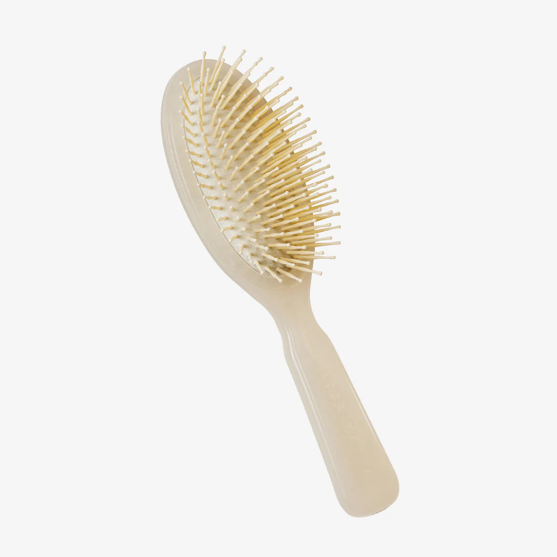 Professional Oval Eye Brush for Travel - Perfect for Eyeshadow Blending & Makeup On-The-Go | Compact & Portable Cosmetic Brush for Travel Makeup Kit