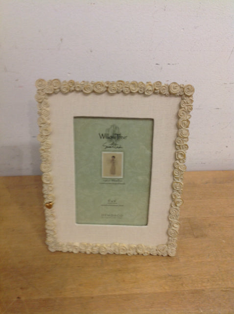 4x6 Ivory Floral Photo Frame - Elegant Wall or Tabletop Display for Home, Office & Gifts