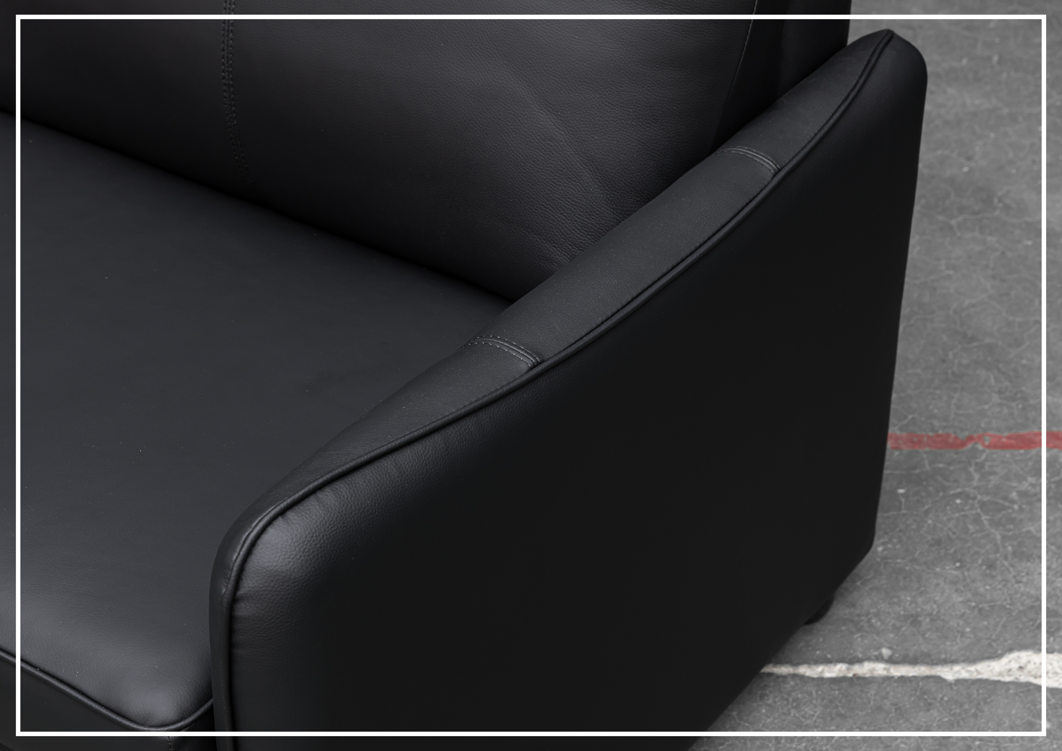 Gio Italia New York Queen Size Fabric Sleeper Sofa with Memory Foam - Affordable Convertible Sofa Bed for Small Spaces, Guest Rooms & Apartments