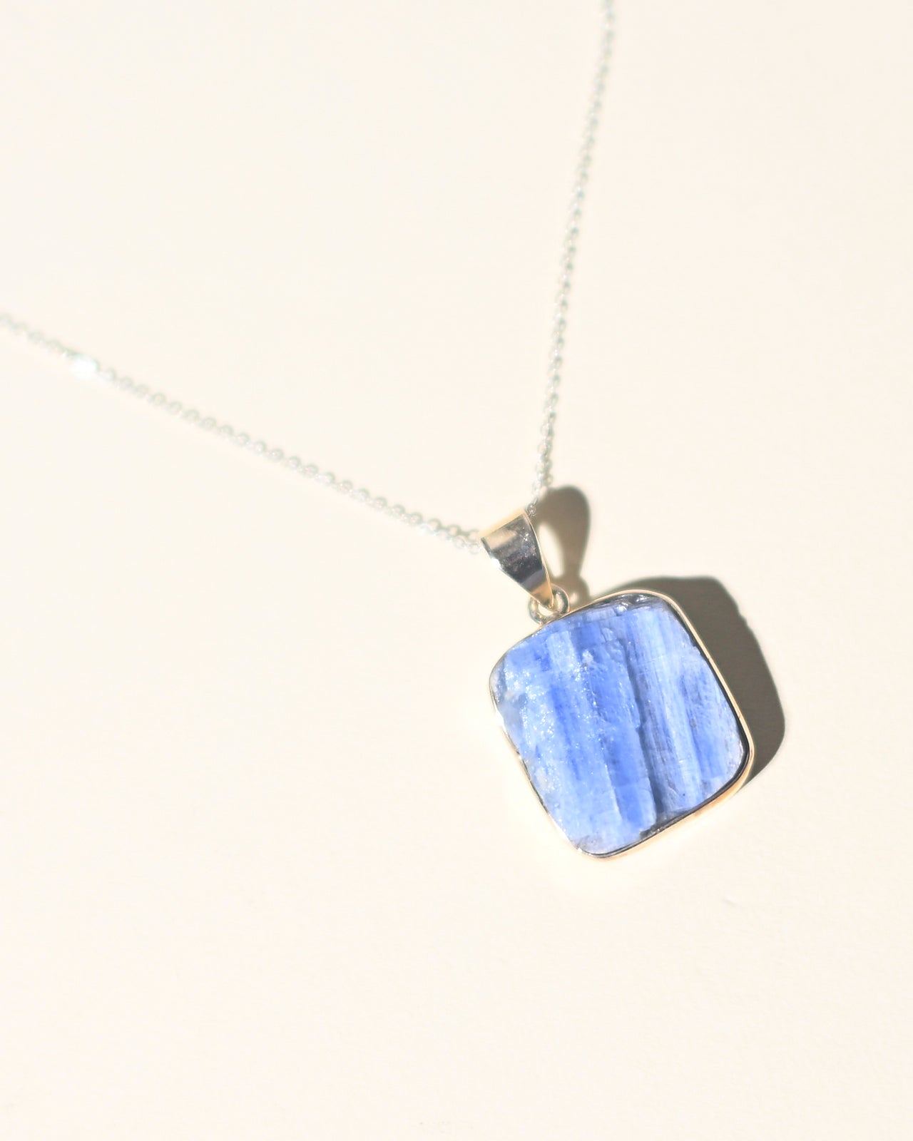 Blue Kyanite Necklace for Women - Healing Crystal Jewelry for Chakra Balancing & Energy Cleansing | Perfect for Meditation, Yoga & Spiritual Healing