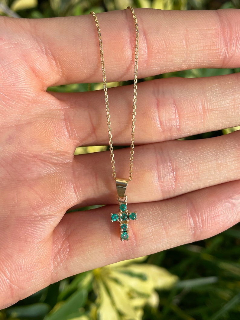 0.30tcw Colombian Emerald Round Cut 18K Yellow Gold Cross Pendant Necklace - Elegant Jewelry Gift for Women, Perfect for Christmas, Birthday & Special Occasions