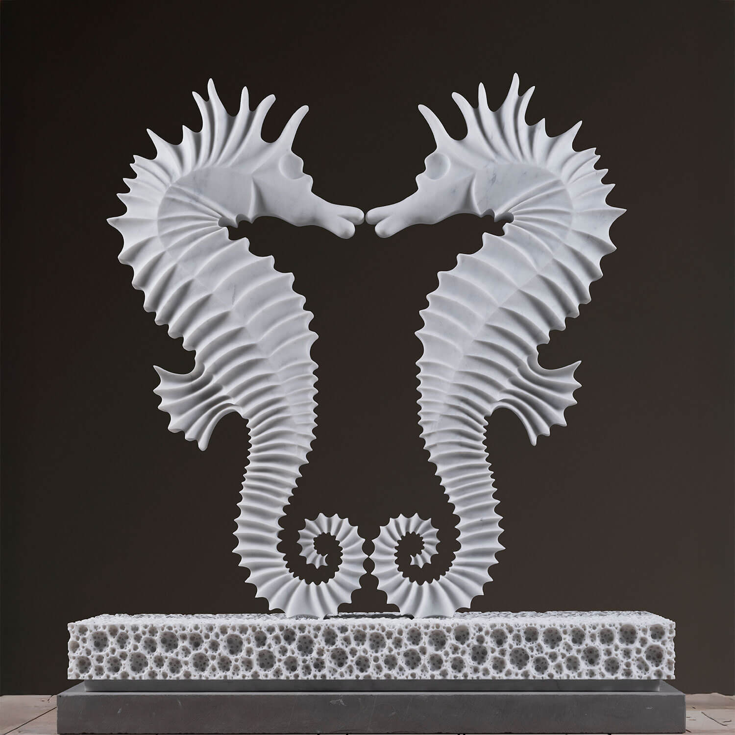 Seahorse in Love - Romantic Seahorse Figurine for Home Decor, Wedding Gift & Ocean-Themed Party Favors | Perfect for Valentine's Day, Anniversary & Beach House Decor