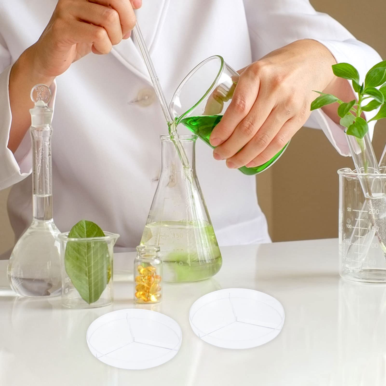 10pcs Plastic Petri Dishes with Lids - Laboratory Grade for Science Projects, Cell Culture, Bacteria Growing | Ideal for School Labs, Home Science Experiments & Microbiology Studies