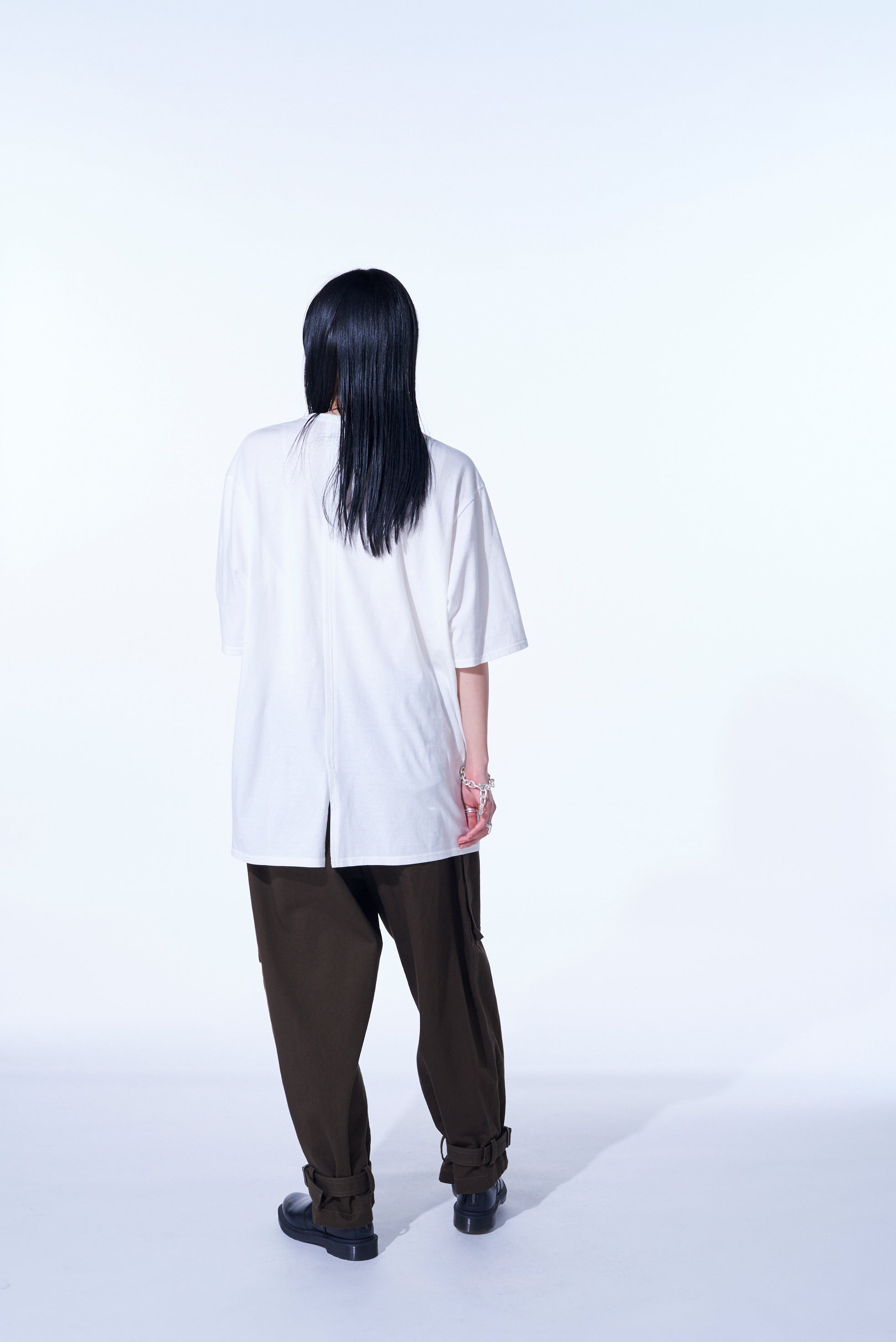 Premium Cotton Jersey Vertically Grafted T-Shirt with Side Hem Slits - Soft Breathable Tee for Casual Wear & Street Style Outfits