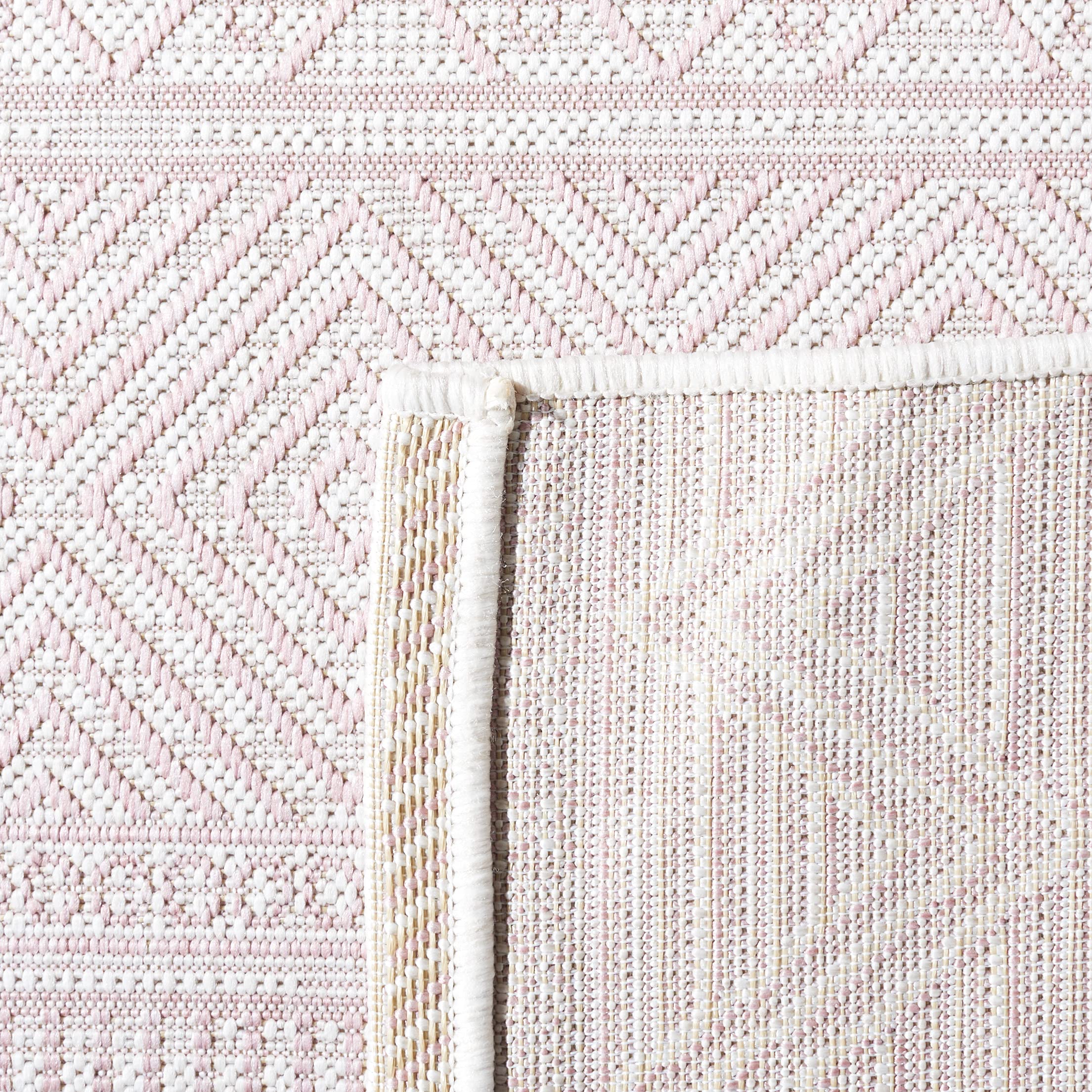 SAFAVIEH Courtyard Collection 6'7