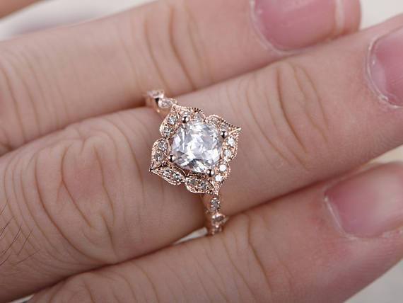1.25 Carat Round Cut Halo Moissanite Diamond Engagement Ring in 18k Gold Plating - Perfect for Proposals, Weddings & Anniversary Gifts
