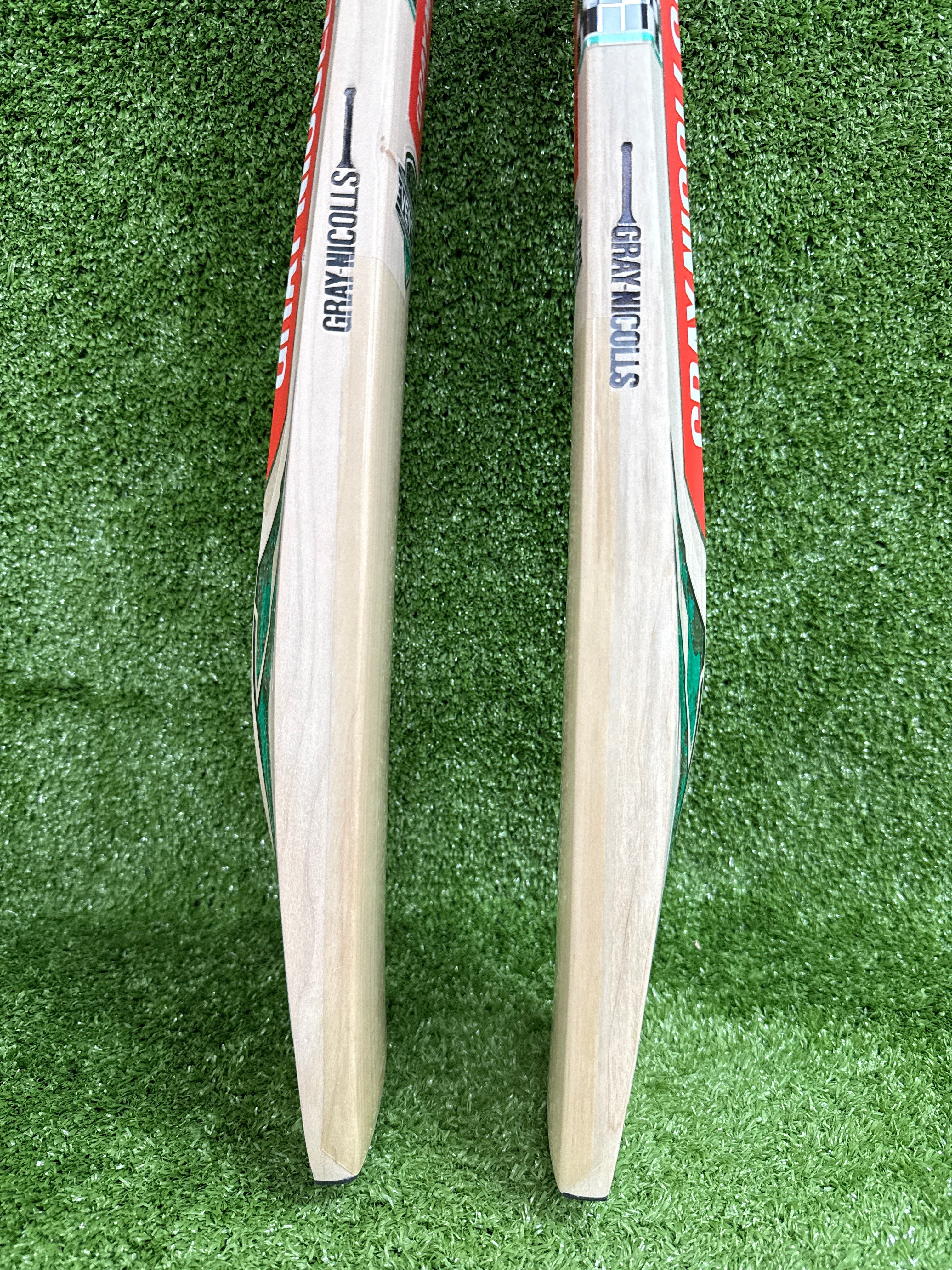 Gray Nicolls Ventus Gen 1.0 300 Junior Cricket Bat - English Willow Youth Cricket Bat for Practice & Matches - Perfect for Young Players & Training Sessions