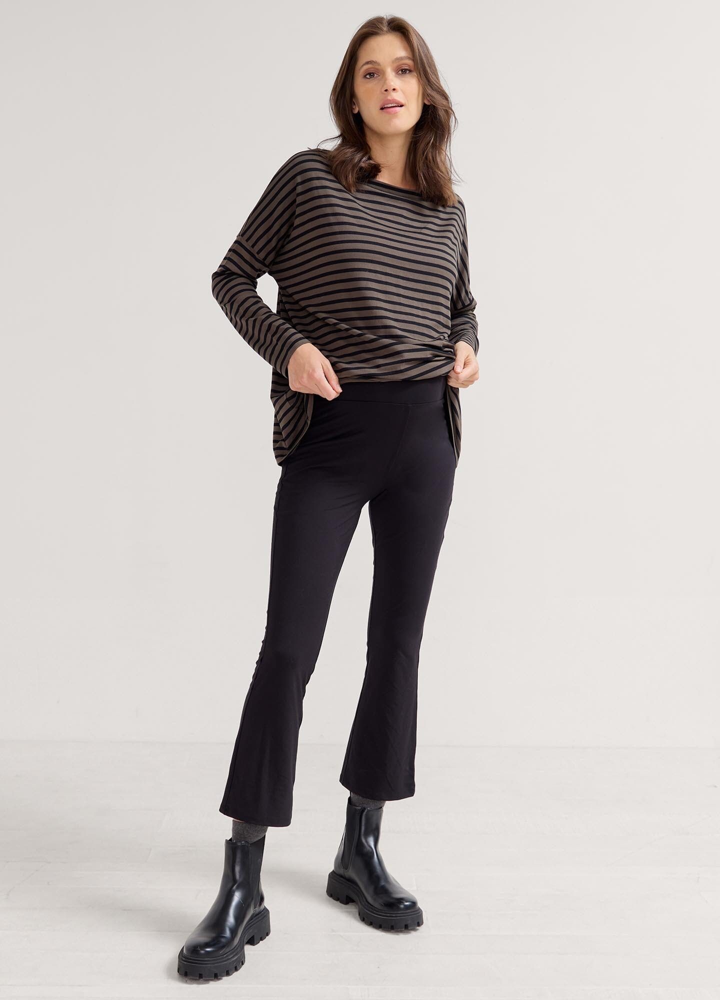 The Ultimate Before, During & After Crop Flare - Perfect for Yoga, Running & Outdoor Activities | High-Waisted Comfort & Support for Women