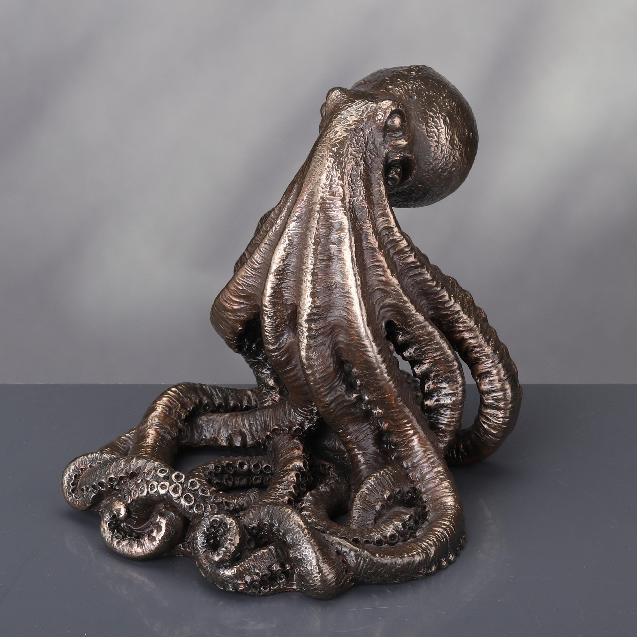 Veronese Design 4 3/8 Inch Octopus Tentacle Phone Stand - Unique Steampunk Desk Organizer & Nautical Decor for iPhone, Android - Perfect for Office, Gaming Setup & Coastal Home Decor