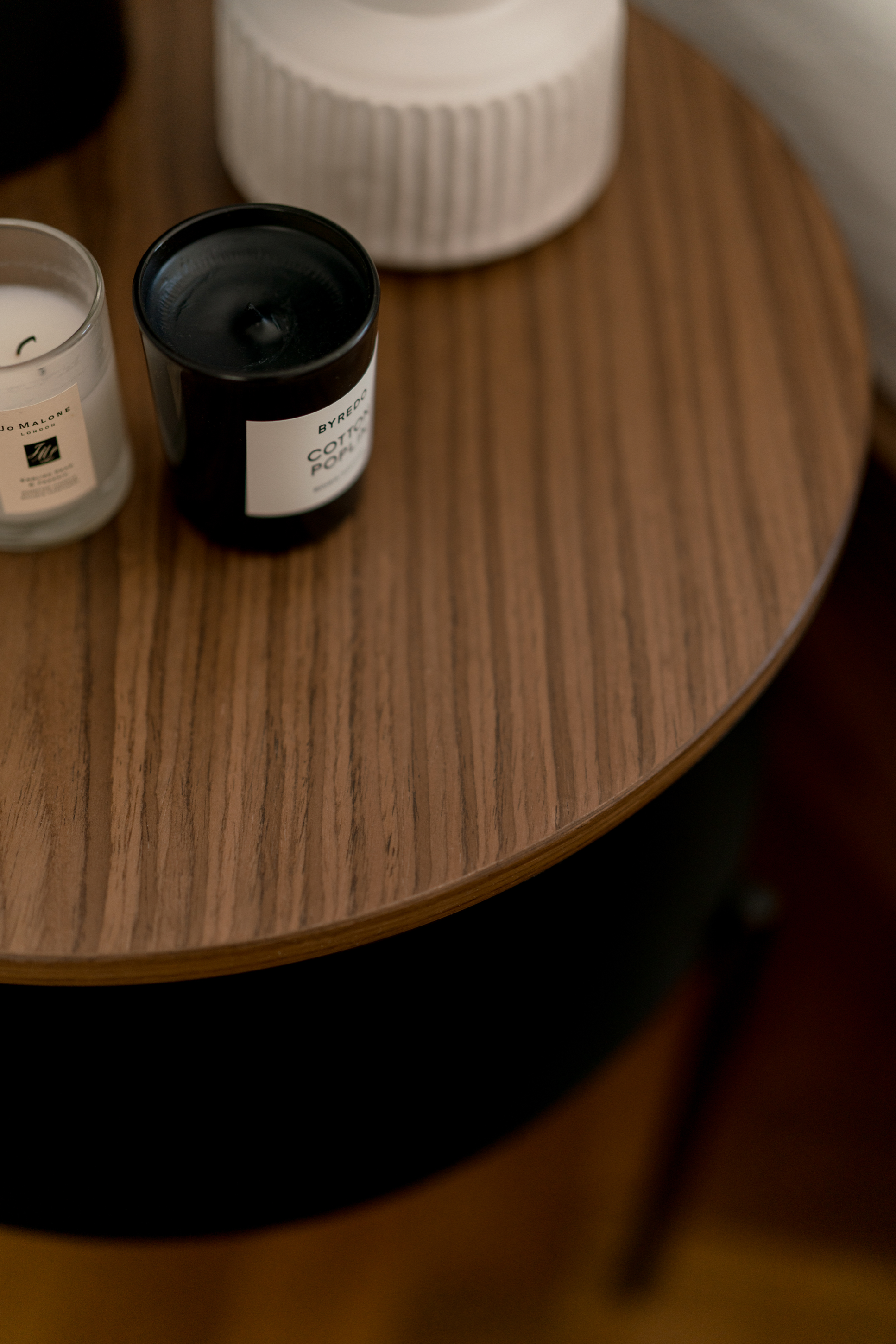 Modern Nightstand with USB Ports - Wooden Bedside Table with Drawer for Bedroom, Living Room, or Office - Stylish and Functional Storage Solution for Phones, Books, and Essentials