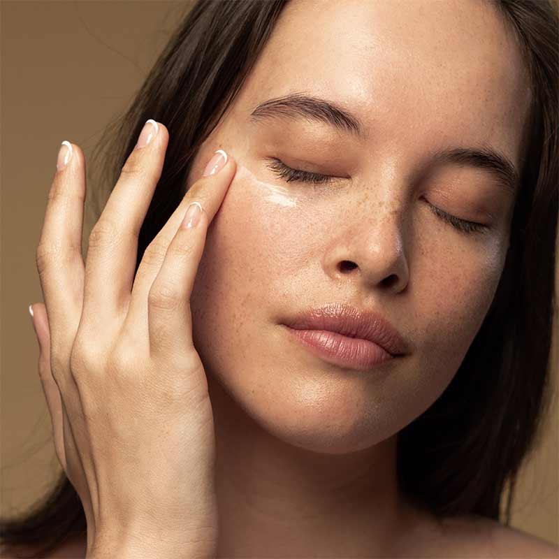 Antipodes Kiwi Seed Oil Eye Cream - Organic & Vegan Under Eye Treatment for Dark Circles & Wrinkles - Perfect for Nighttime Skincare Routine
