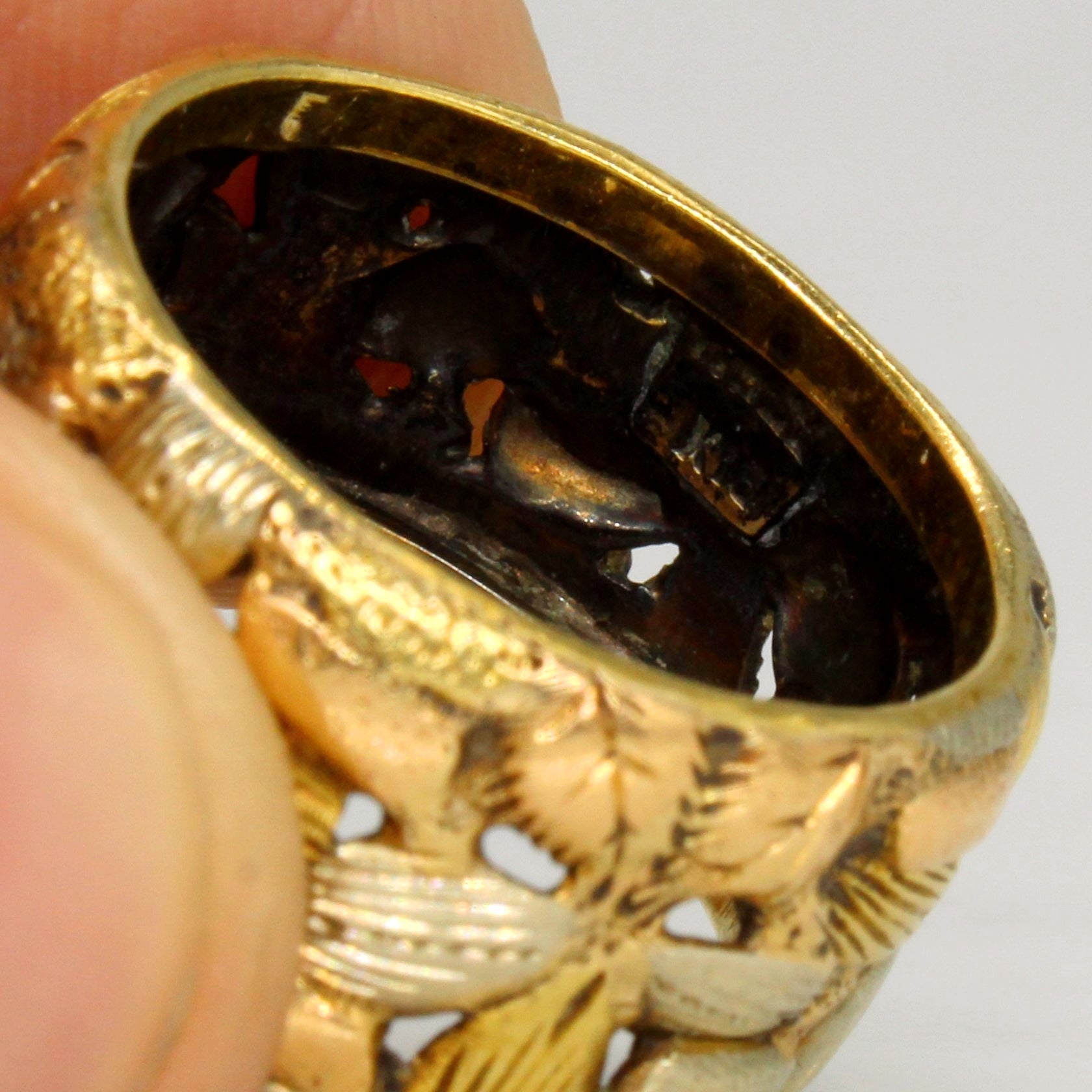 18K Tri-Tone Gold Ring for Women - Size 7.5 - Elegant Stackable Band for Everyday Wear, Gift Giving & Special Occasions