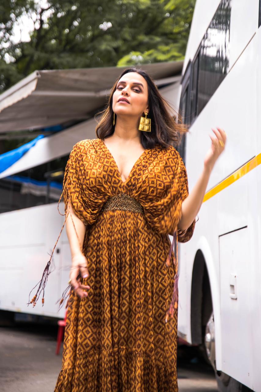 Neha Dhupia Women's Ethnic Basket Weave Print Dress with Gold Embroidered Belt - Perfect for Festivals, Weddings & Special Occasions