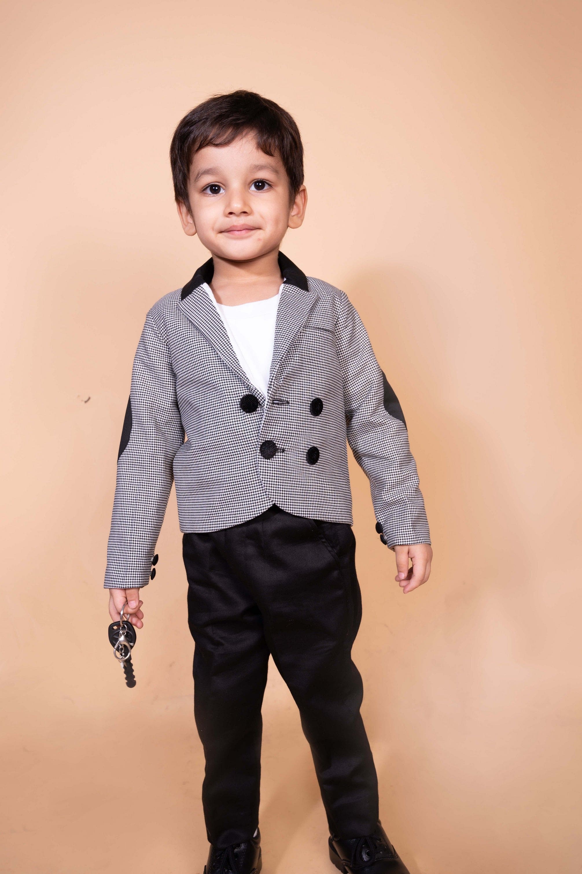 Pre Order: Stylish Check Me Out Blazer for Women - Office Wear, Business Meetings & Formal Occasions