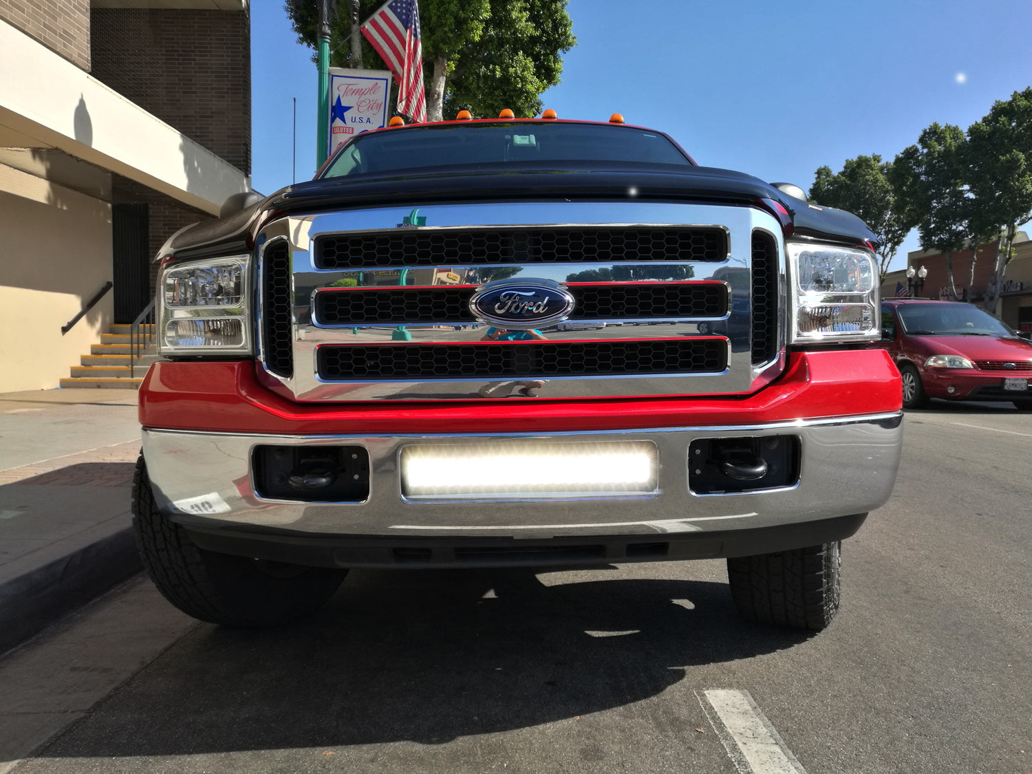 120W 20 LED Light Bar with Lower Bumper Bracket & Wiring Harness - Compatible with 1999-2007 Ford F250 F350 Super Duty Trucks - Perfect for Off-Roading, Night Driving & Work Lighting