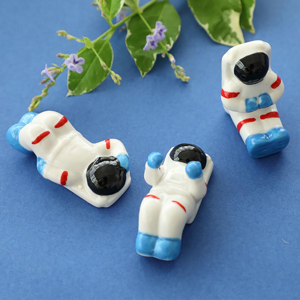 PRETYZOOM 3-Piece Ceramic Chopstick Holder Set - Spaceman Design Chopstick Rest Stand for Dining Table, Sushi, Asian Cuisine & Cake Decorating - Stylish Kitchen & Tableware Accessories