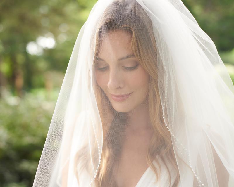 2 Layer Simple Pearl Edge Bridal Veil - Elegant Wedding Accessory for Brides, Perfect for Church Ceremony and Photo Shoots