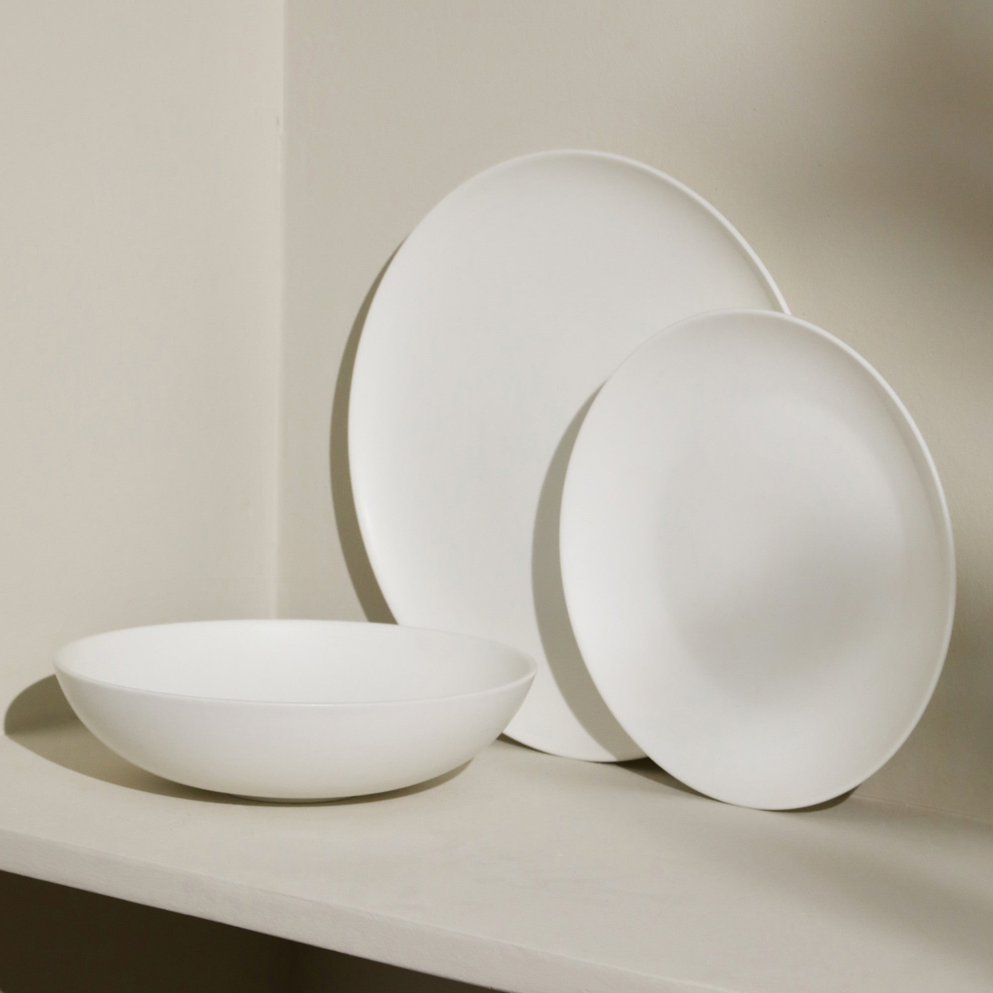 Premium Taglio Bone China Dinnerware Set - 16-Piece Matte White Porcelain Tableware for Formal Dining & Special Occasions