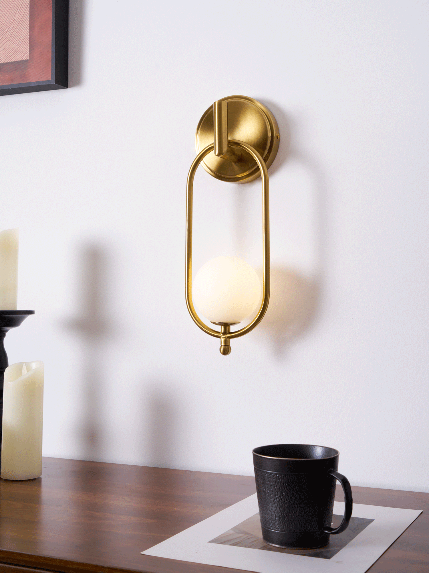 Elegant Aurea Brass Wall Light - Vintage Sconce for Bedroom, Living Room & Hallway - Dimmable LED Fixture for Warm Ambient Lighting