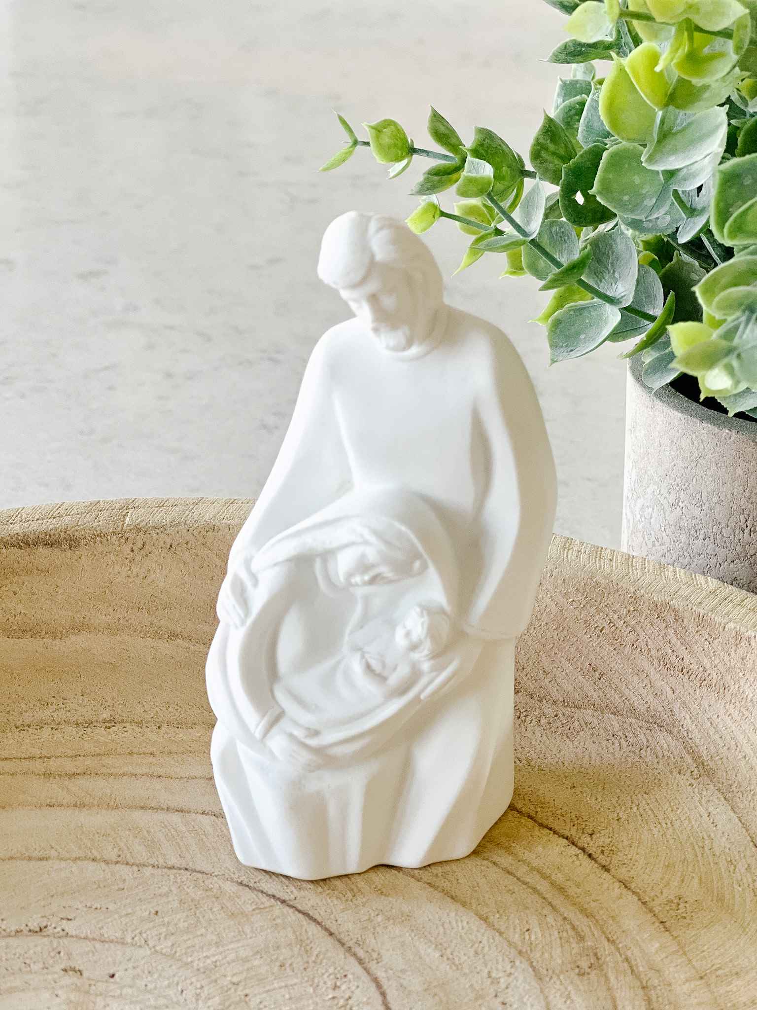 Holy Family Statue - Religious Home Decor for Christmas Nativity Scene & Catholic Gifts - Perfect for Church Altar, Christmas Display & Christian Home Decor