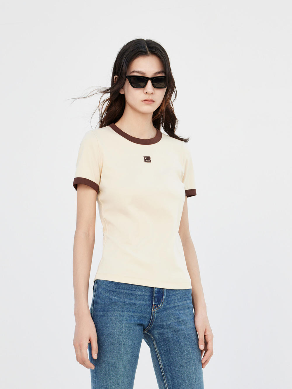 Stylish Contrast Logo Cotton T-Shirt for Men & Women - Perfect for Casual Wear, Street Fashion & Everyday Outfits