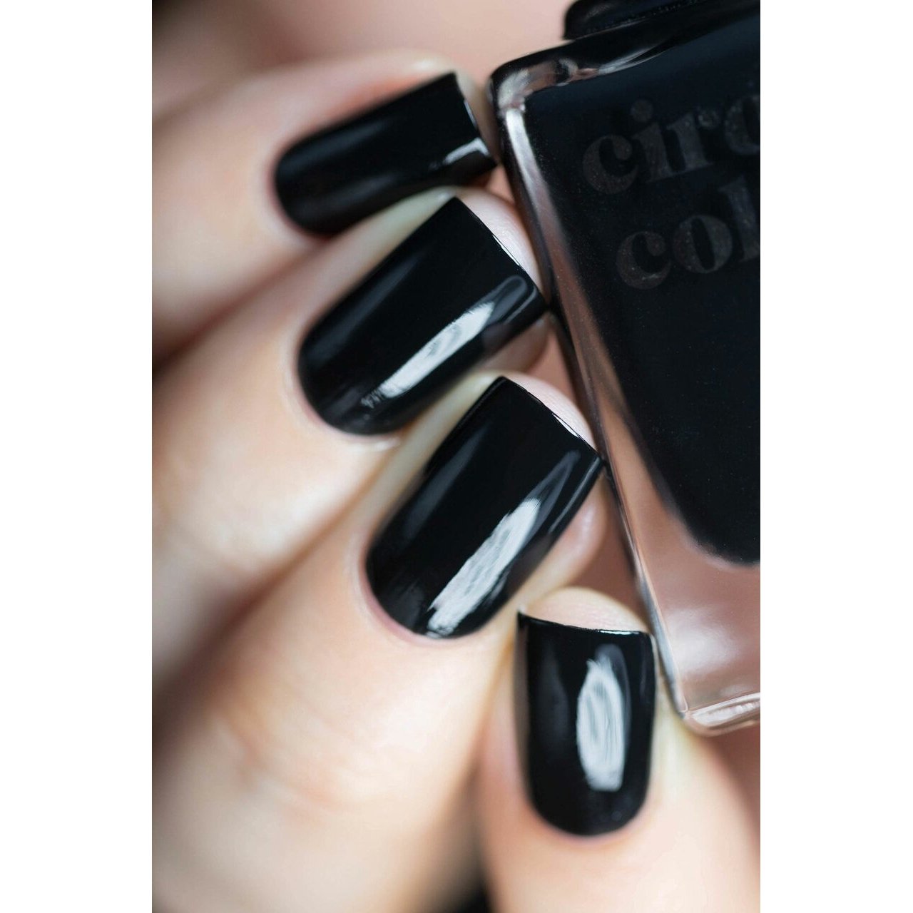 Cirque Colors Memento Mori Nail Polish - 0.37 oz Vegan & Cruelty-Free Long Lasting Nail Lacquer for Women - Perfect for Everyday Wear & Special Occasions