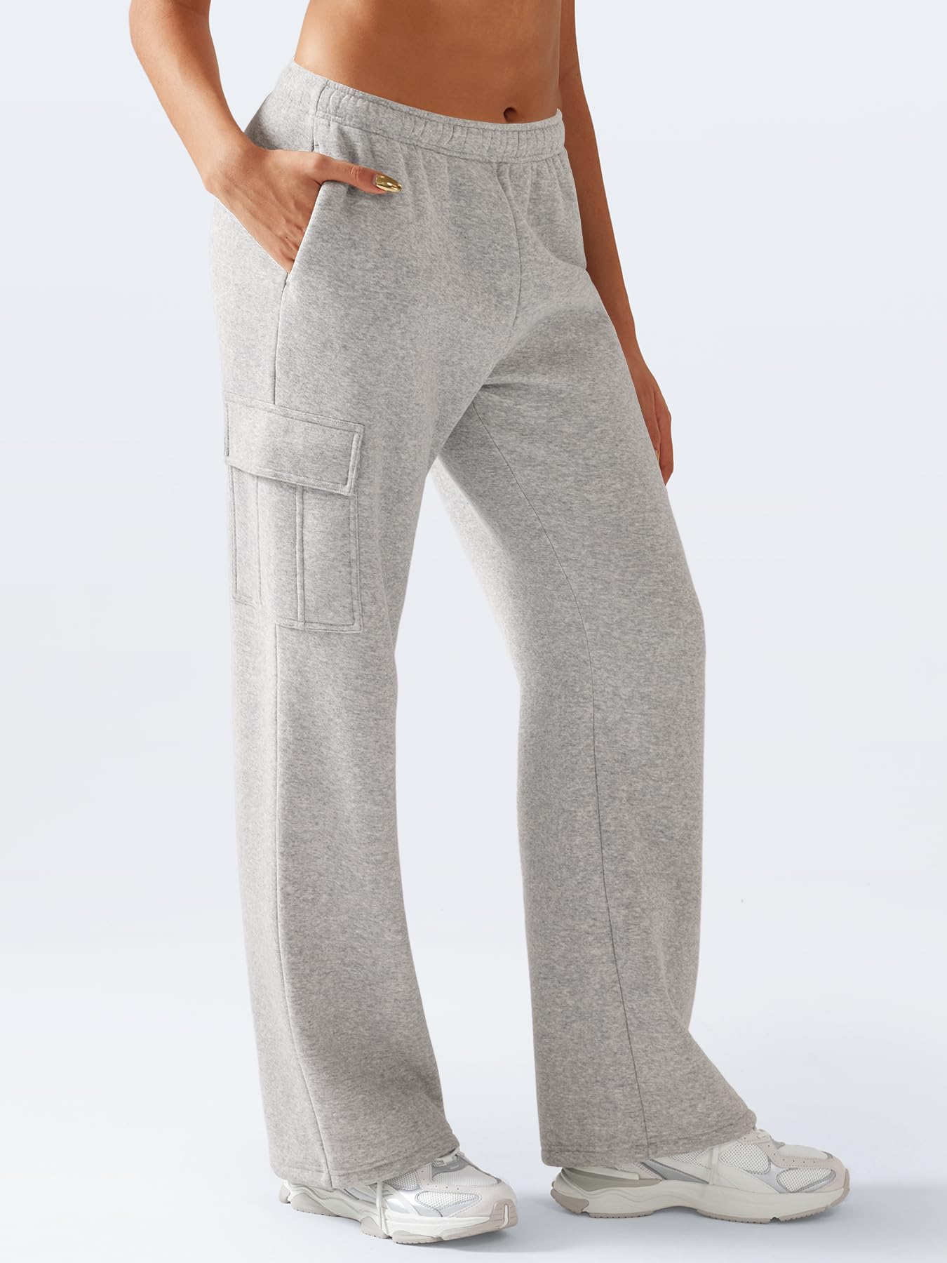 YEOREO Women's Fleece-Lined Cargo Sweatpants - Wide Leg Joggers with Drawstring & Pockets | Cozy Winter Lounge Pants for Casual Wear, Yoga, and Home Comfort