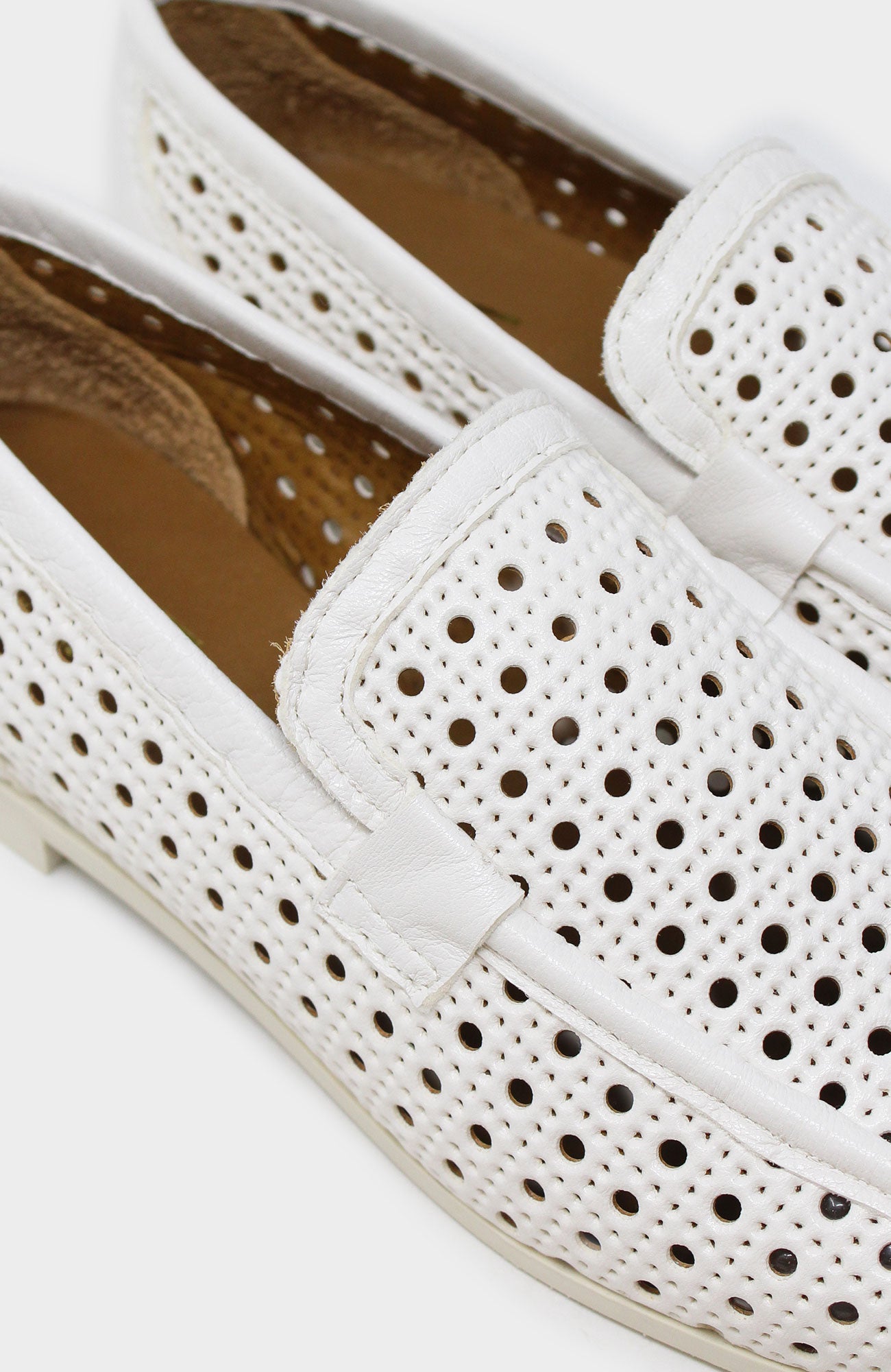 ALPE Zoe Loafers Women's Comfortable Slip-On Shoes | Classic Ecru Leather Loafers for Women | Perfect for Office, Business Casual & Everyday Wear
