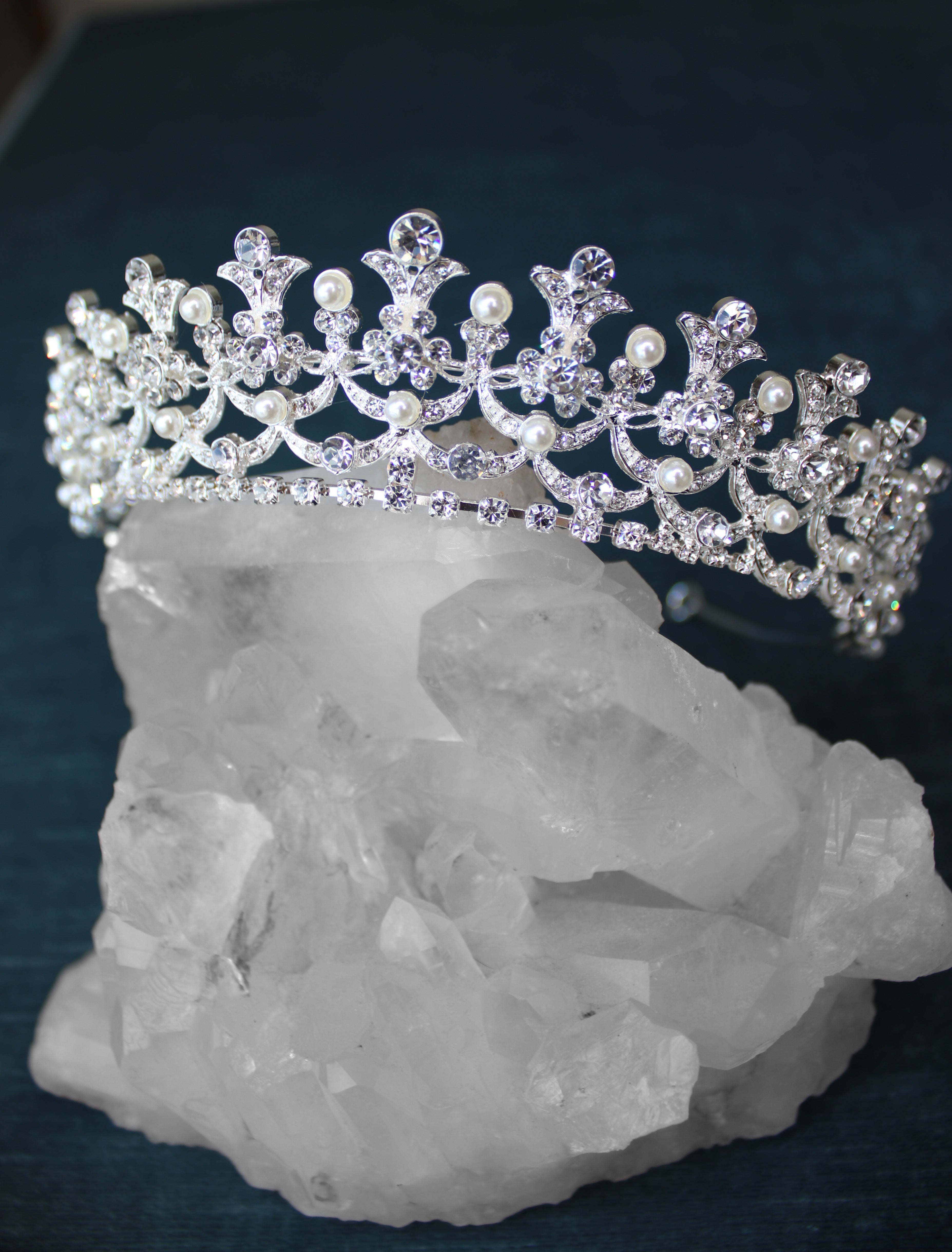 CORDELIA Crystal and Pearl Bridal Tiara - Elegant Wedding Headpiece for Brides, Bridesmaids, and Flower Girls | Perfect for Weddings, Prom, and Special Occasions
