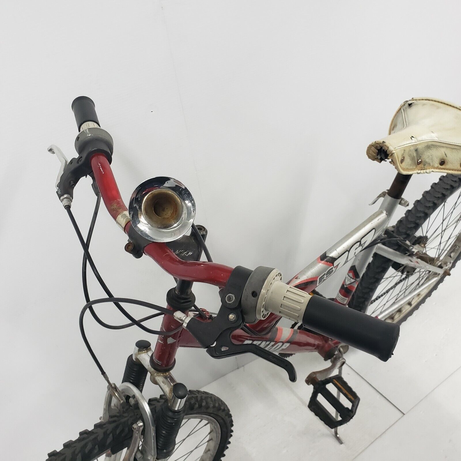 Dunlop FS767 Mountain Bike for Adults - 21 Speed Shimano Gears, Lightweight Aluminum Frame, Dual Disc Brakes - Perfect for Trail Riding, Commuting & Outdoor Adventures