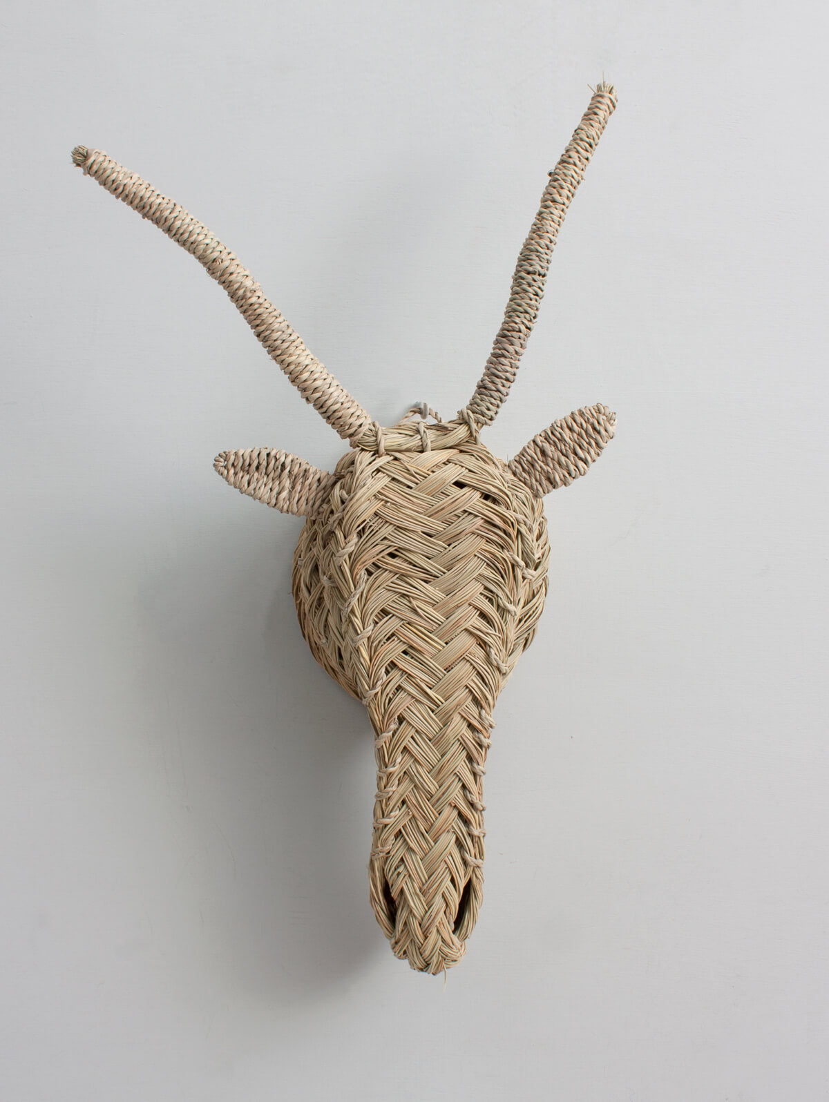 Handmade Woven Gazelle Animal Head Wall Decor - Boho Chic Home Accent for Living Room, Bedroom & Nursery