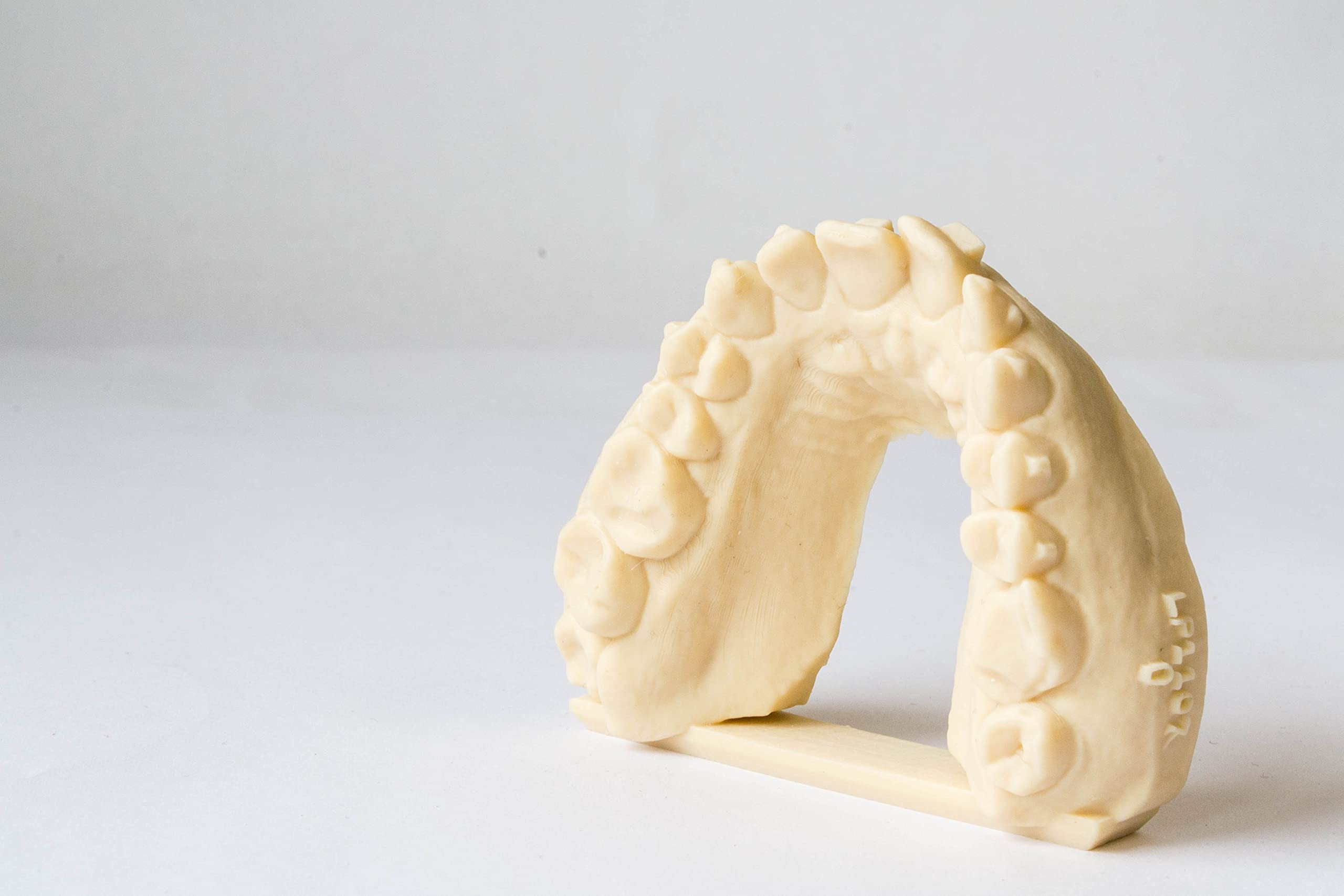 High Accuracy Dental 3D Printer Resin for LCD MSLA UV Printers - DMD-21 Fast Curing Model Resin (1kg, Sand Beige) - Perfect for Dental Crowns, Bridges & Orthodontic Models