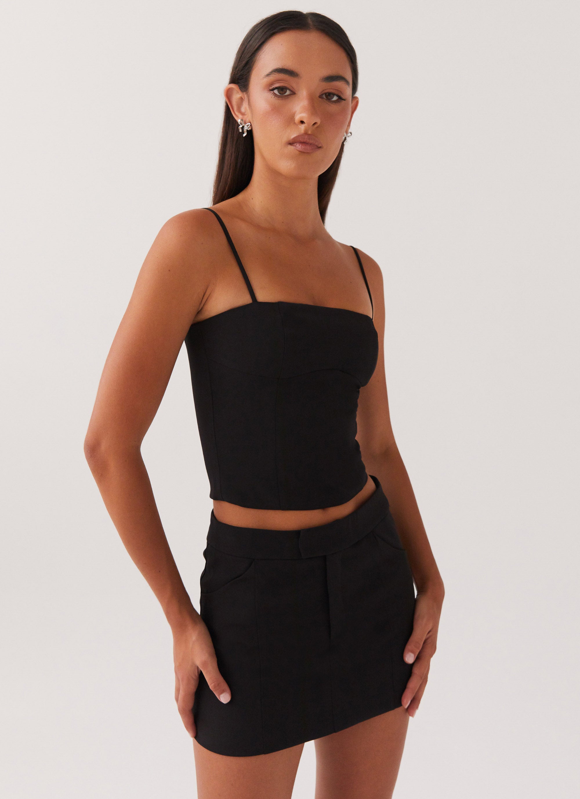 Eliana Black Crop Top for Women - Trendy Short Sleeve Summer Shirt for Casual Wear, Street Style & Outfits