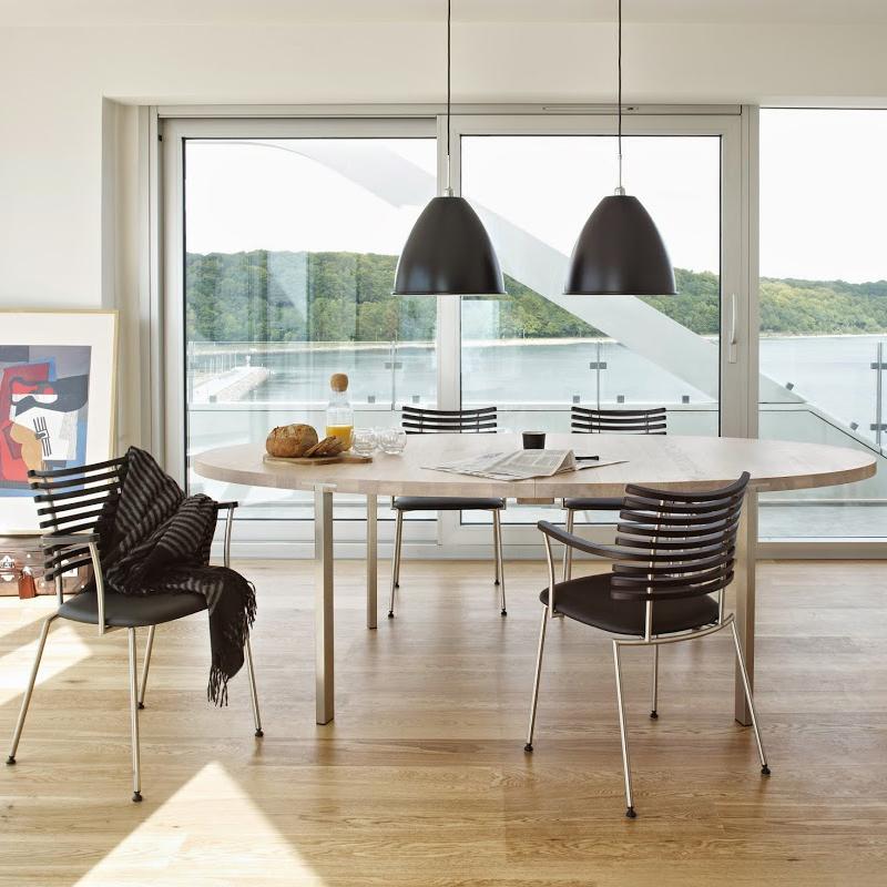 GM2100 Oval Extension Dining Table - Expandable Kitchen Table for 6-8 People - Perfect for Family Gatherings & Dinner Parties