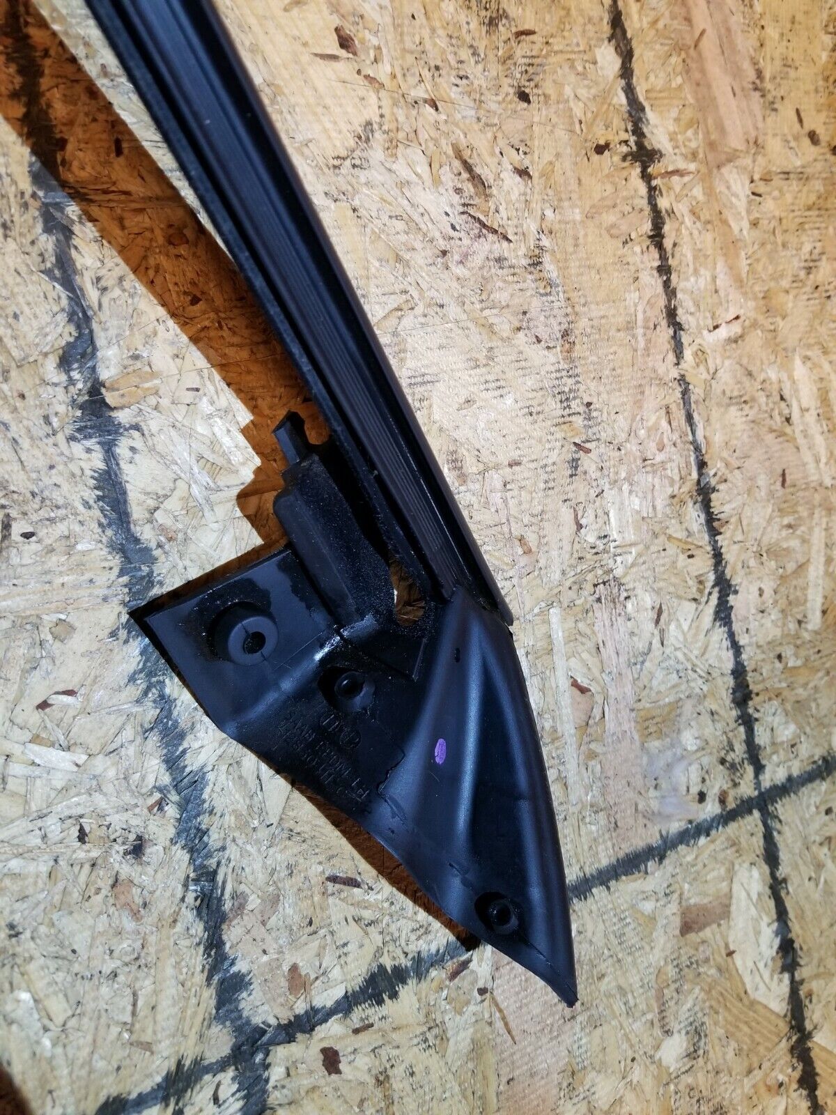 04-07 Saab 9-3 Convertible Left Driver Side Door Glass Seal Trim Molding OEM Replacement Part - Perfect for Window Leak Repair & Weatherproofing