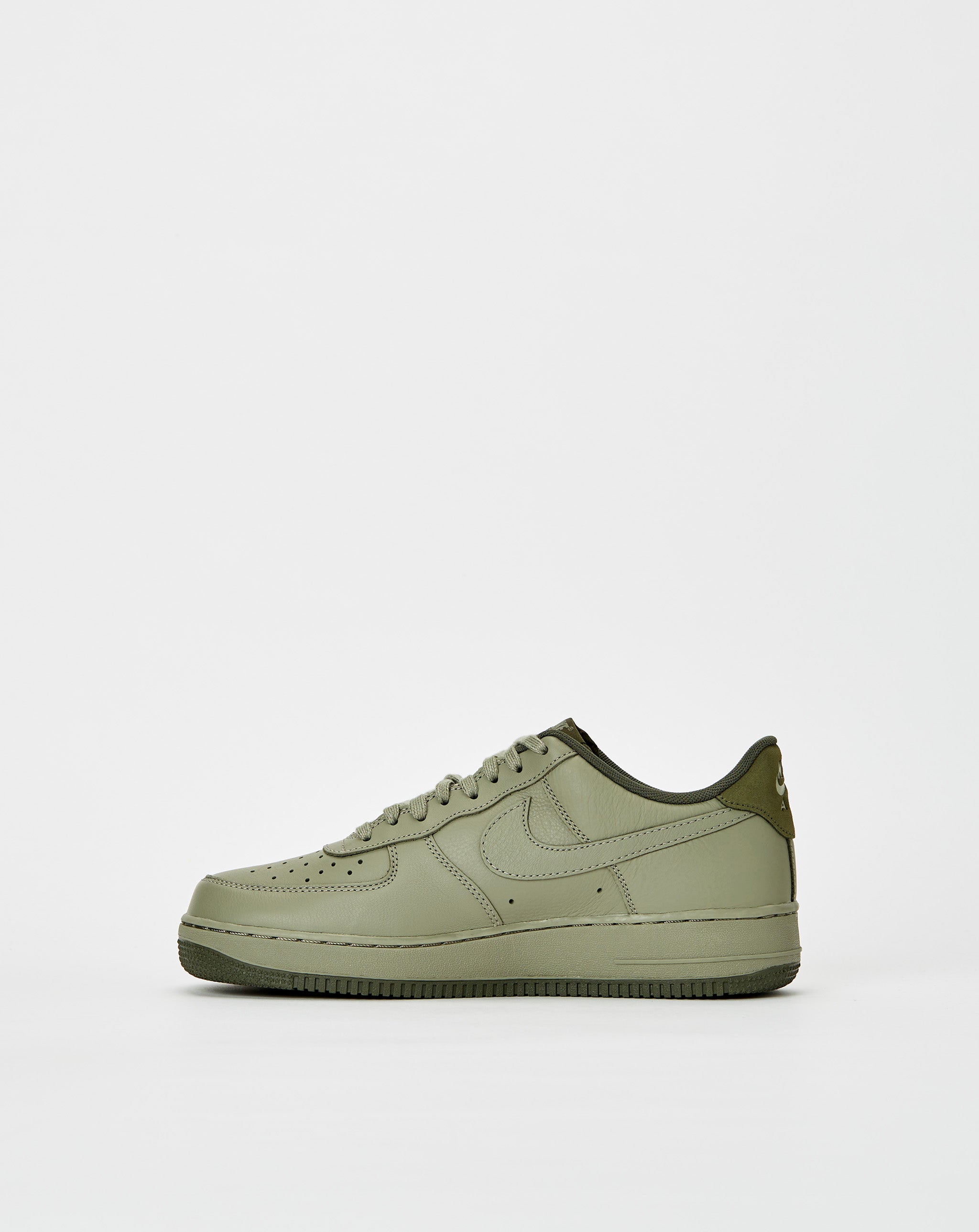 Nike Air Force 1 '07 LV8 Sneakers - Men's/Women's White Leather Basketball Shoes for Casual Wear & Street Style