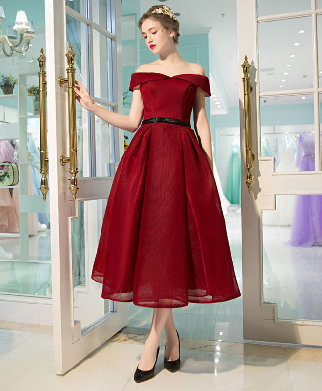 Elegant Burgundy Off Shoulder Short Prom Dress for Women - Sexy Burgundy Evening Gown for Homecoming, Cocktail Parties & Special Occasions