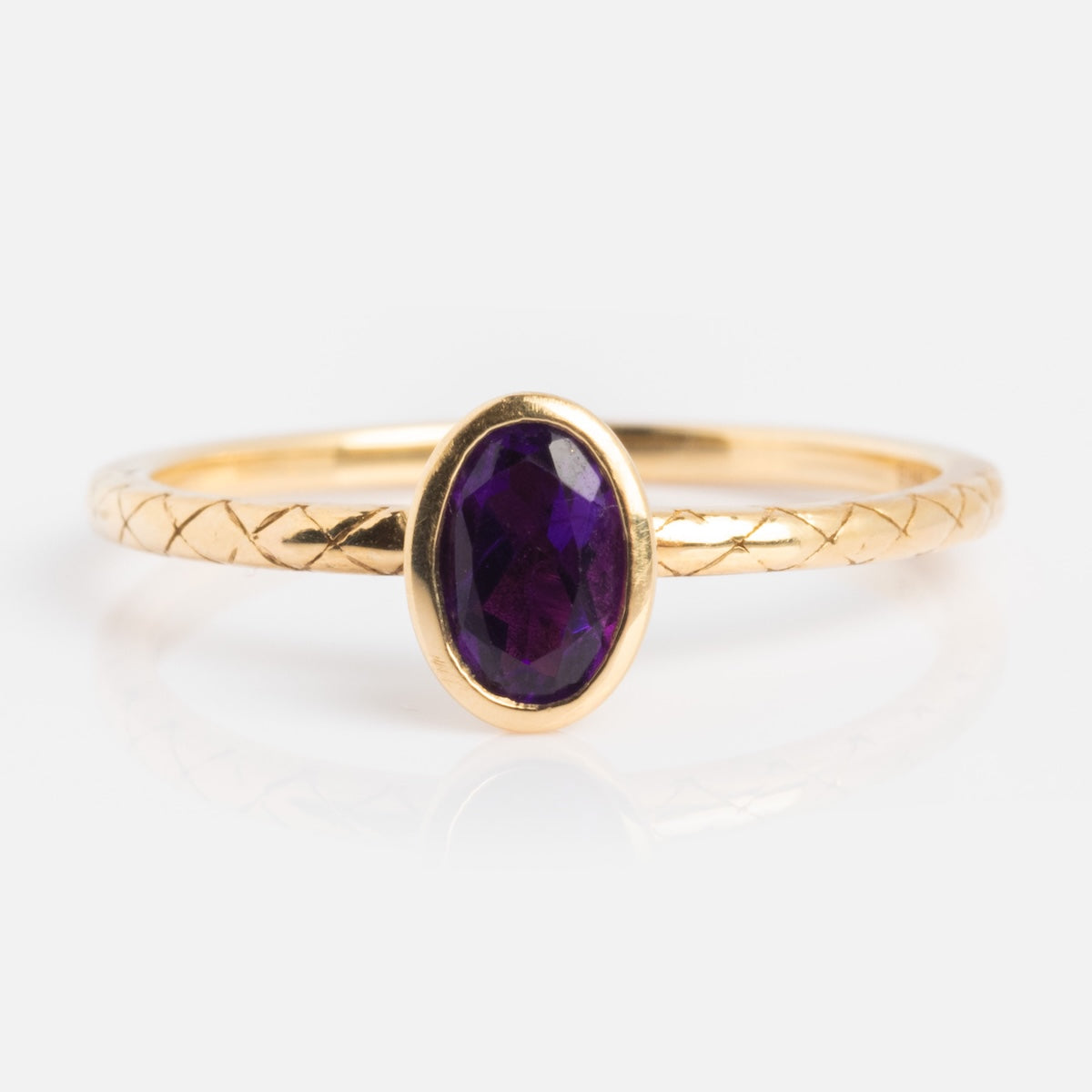 Solid Gold Amethyst Oval Ring - Elegant Purple Gemstone Jewelry for Women | Perfect for Weddings, Anniversaries & Special Occasions