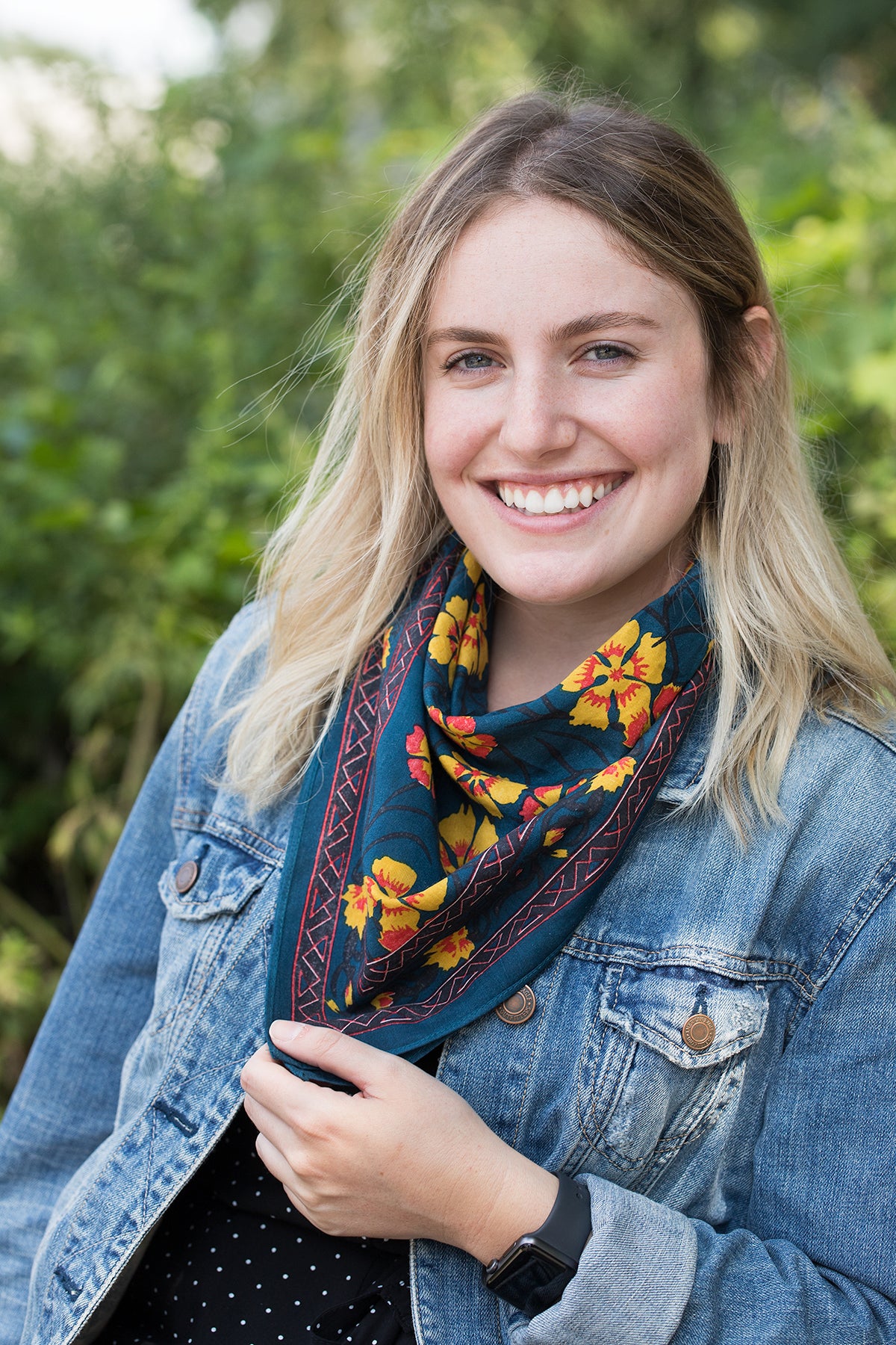Floral Bandana Scarf - Stylish & Versatile Fashion Accessory for Women, Men - Perfect for Headband, Neck Scarf, Hair Wrap, Face Covering & Outdoor Activities