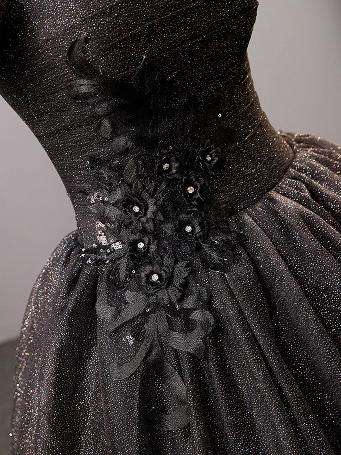 Elegant Black Square Neckline Tulle Long Prom Dress - Shiny Evening Gown for Formal Dances, Galas & Special Occasions