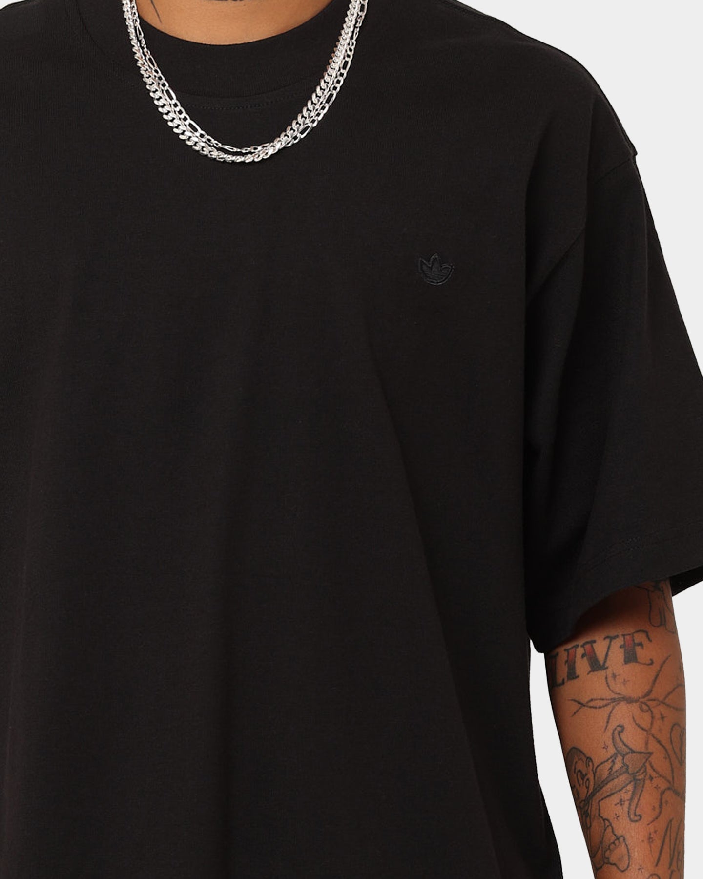 Adidas Originals Men's Classic Cotton T-Shirt - Black | Comfortable Casual Wear for Everyday & Gym Use