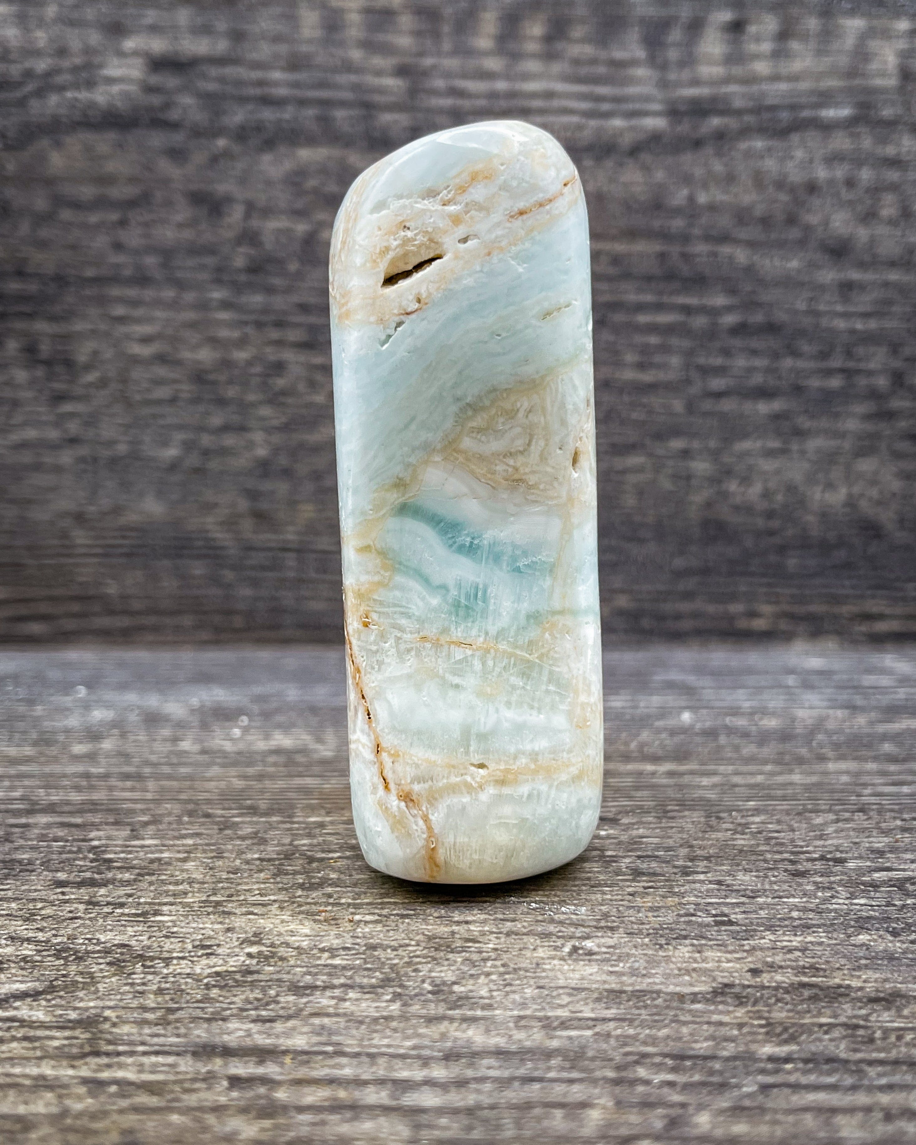 Natural Caribbean Calcite Freeform Stone - 352g Raw Crystal for Healing, Meditation & Home Decor - Perfect for Reiki, Yoga & Spiritual Practices