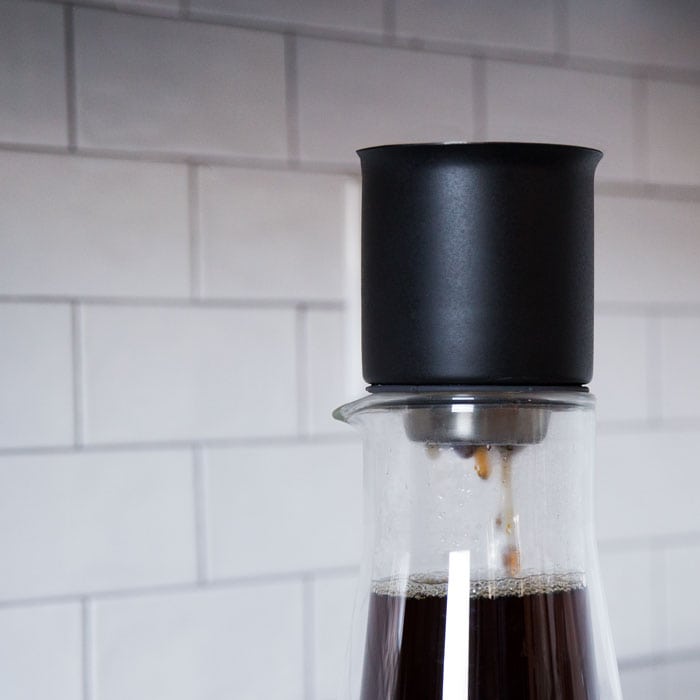 Fellow Stagg Glass Carafe with Lid - 34oz Insulated Coffee Carafe with Wooden Handle & Drip-Free Spout - Perfect for Pour Over Coffee, Tea, and Hot Beverages at Home or Office
