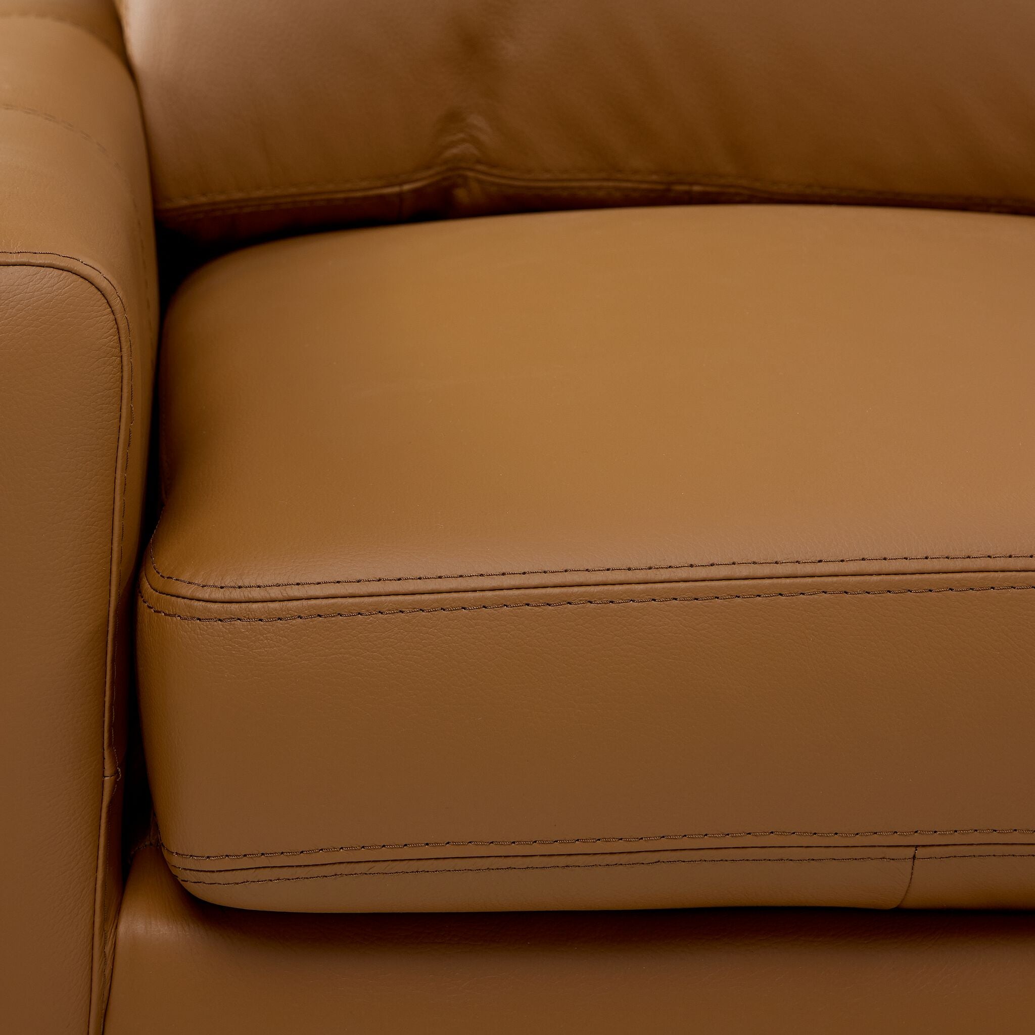 Premium Chito Leather 2-Piece Sectional Sofa with Right-Facing Chaise in Saddle Brown - Perfect for Living Room, Family Room & Home Theater Seating
